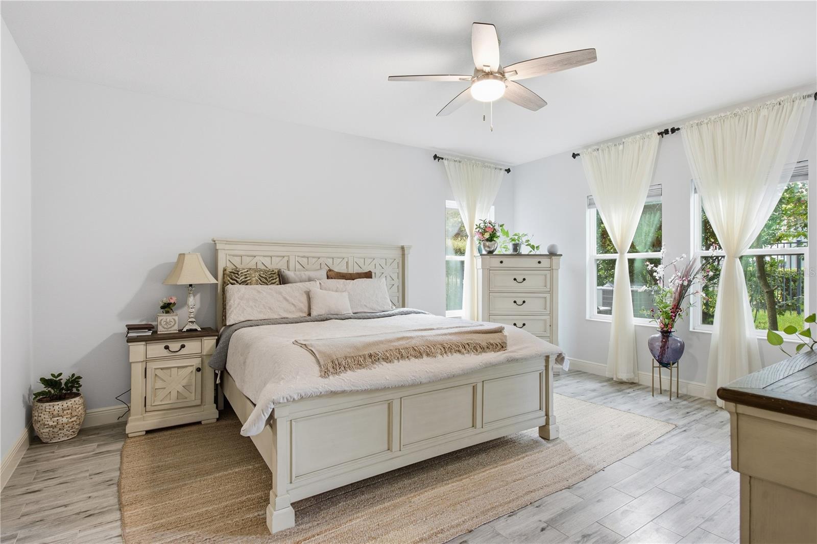 16485 Courtyard Loop Property Photo 24