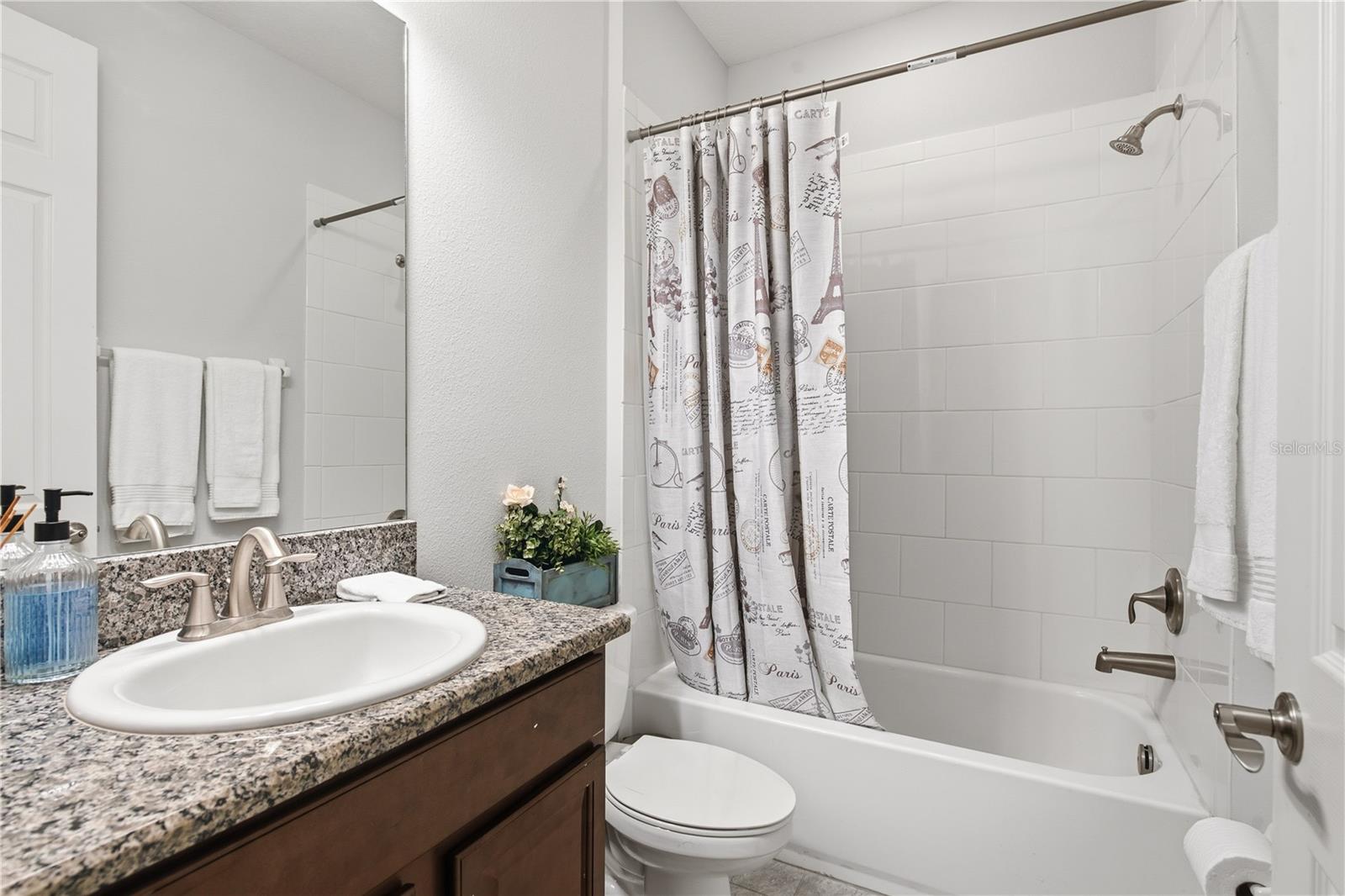 16485 Courtyard Loop Property Photo 32