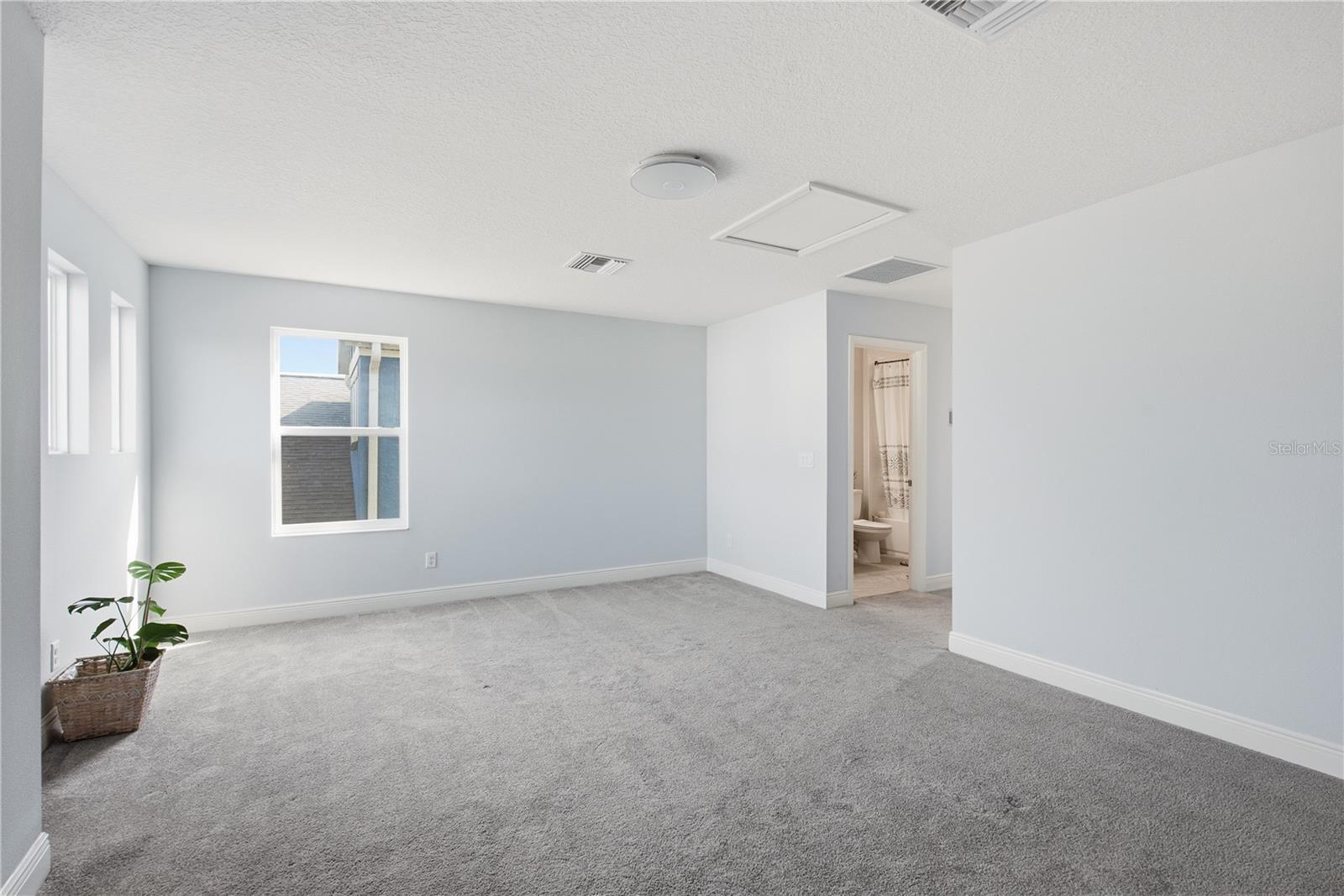 16485 Courtyard Loop Property Photo 43