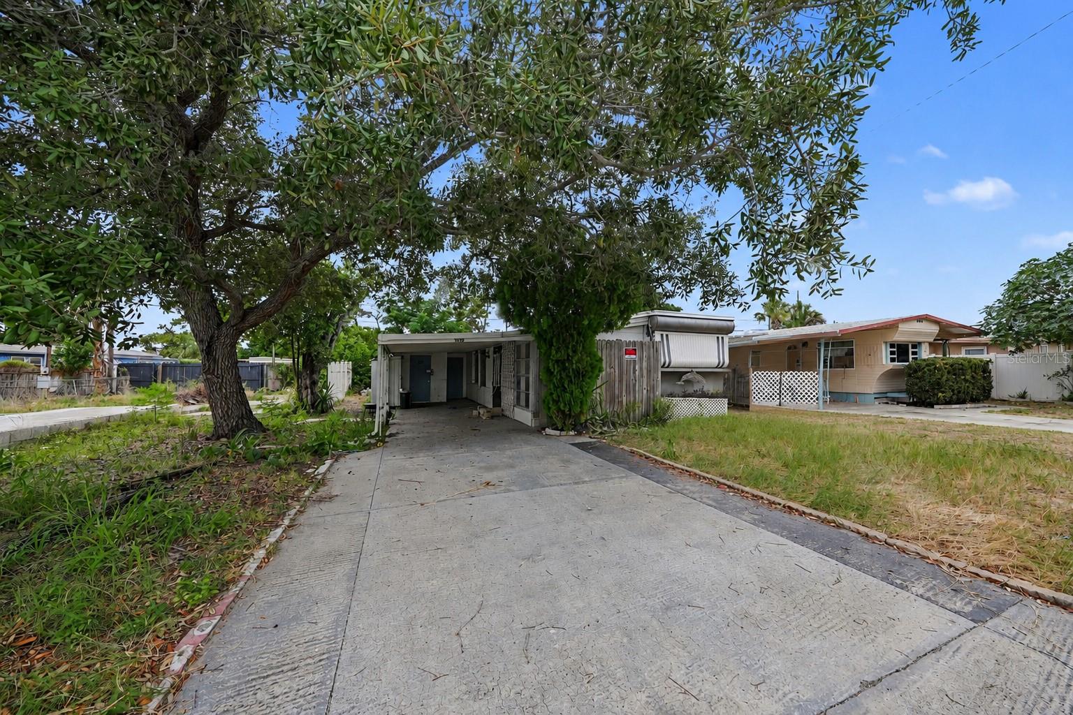 1939 Hoyle Dr Property Photo 1