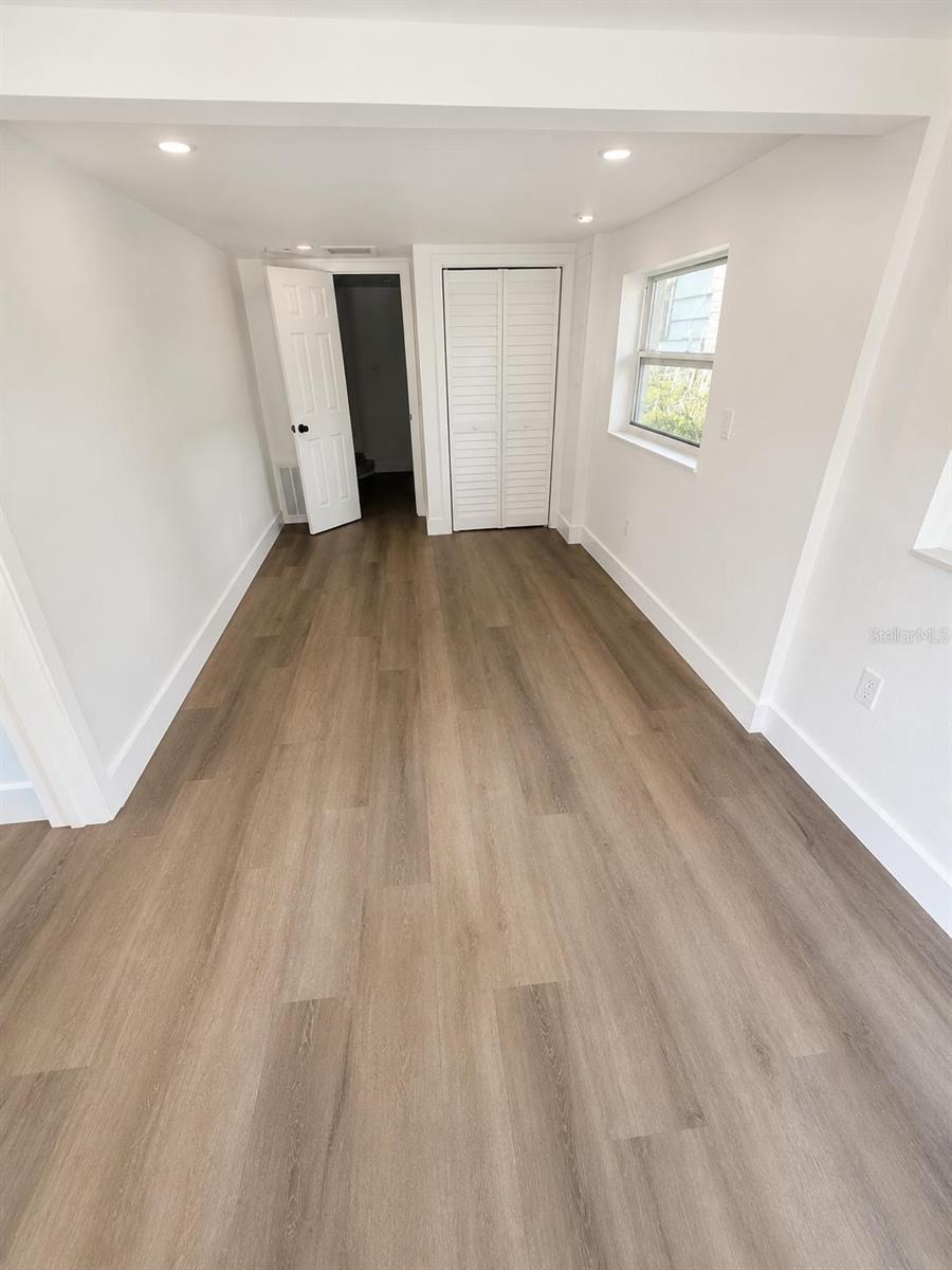 7211 James St Property Photo 7