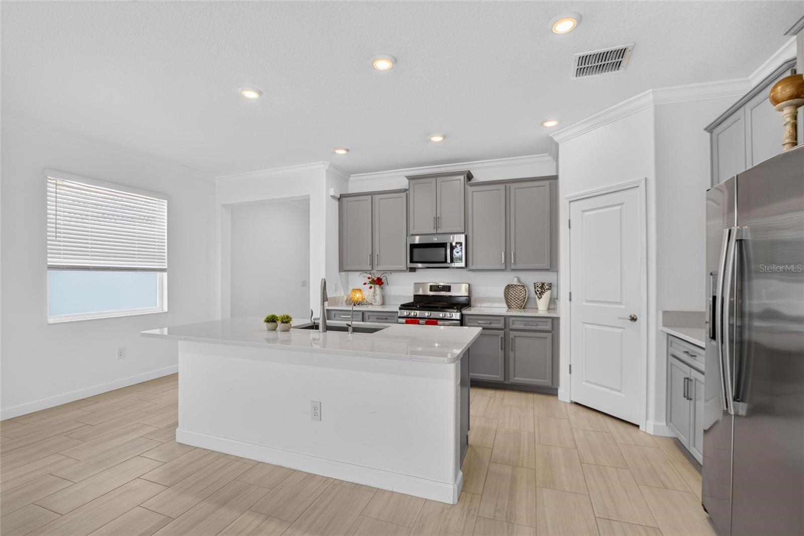 17206 Star Banks St Property Photo 11