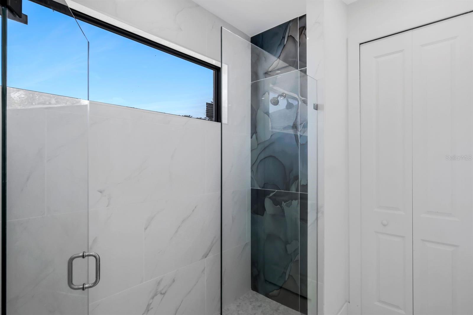 100 Parish Dr Property Photo 18