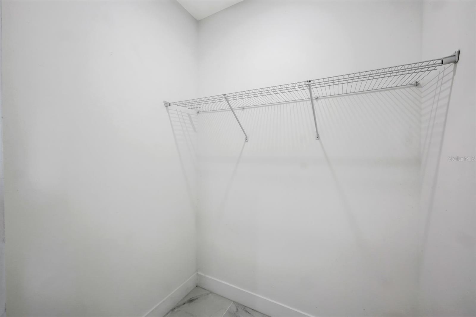 100 Parish Dr Property Photo 25