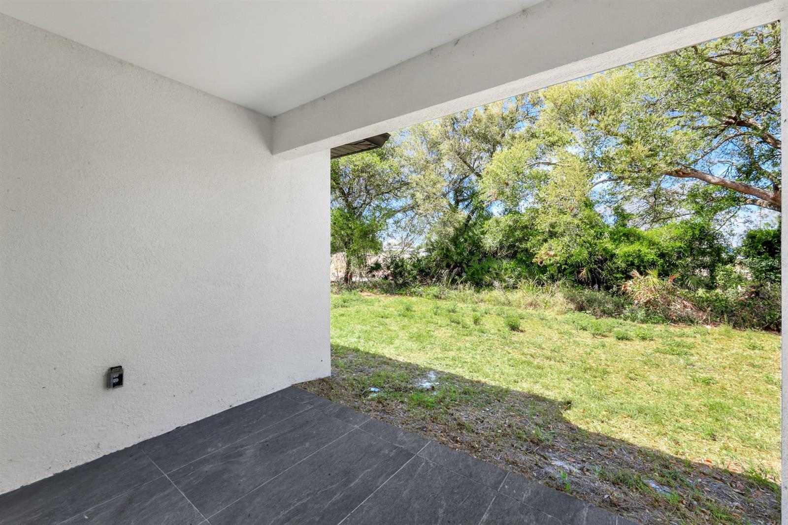 100 Parish Dr Property Photo 26