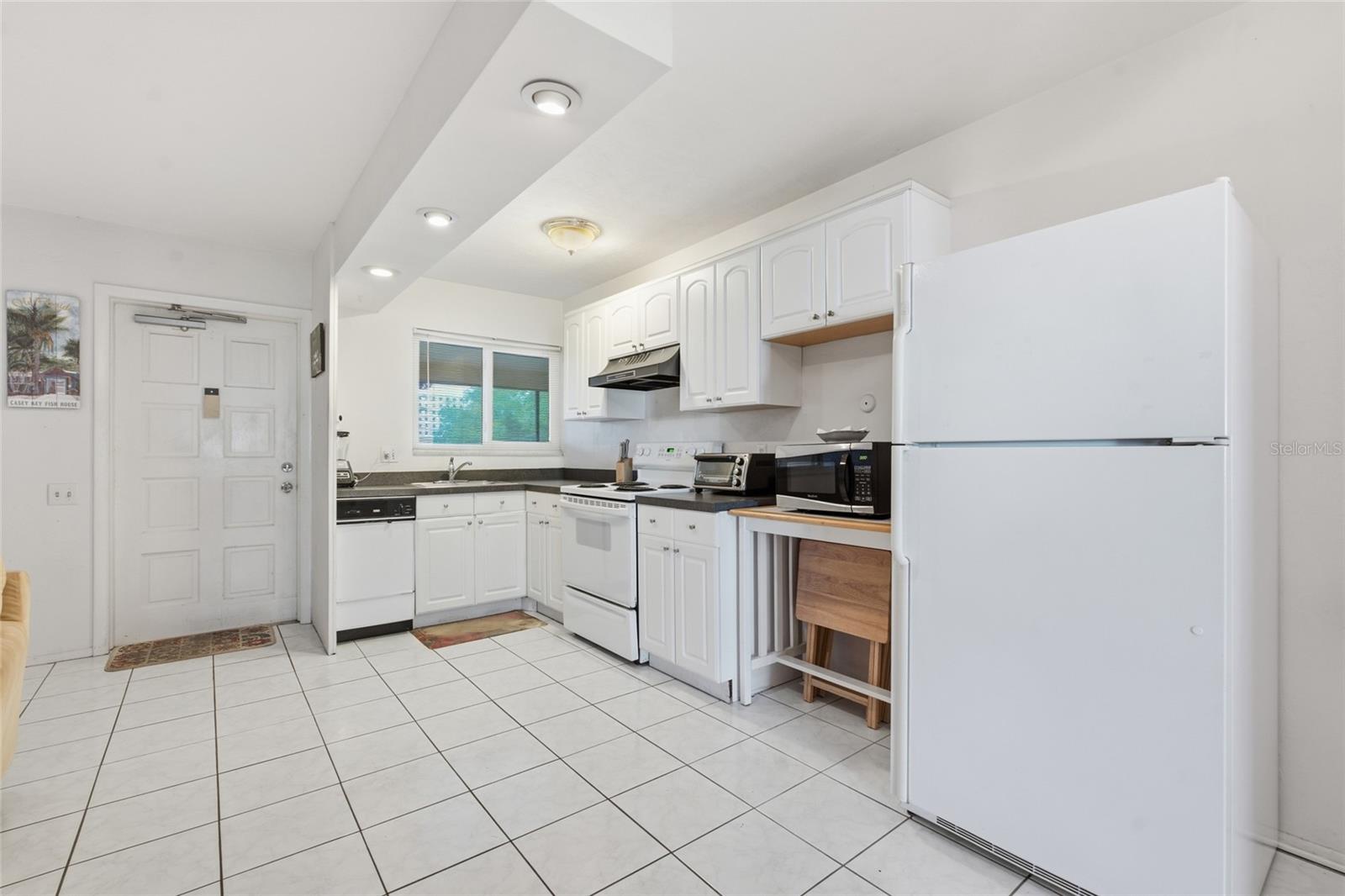 615 S Palm Ave #10 Property Photo 15