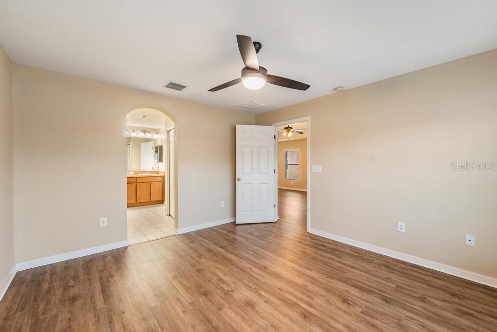 7013 Forest Mere Dr Property Photo 9