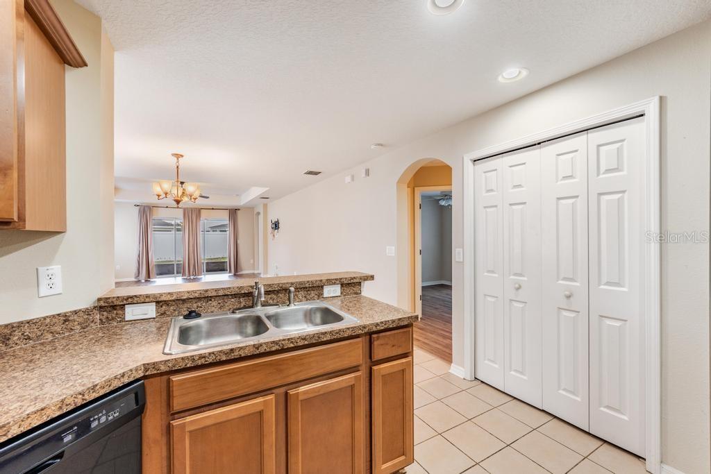 7013 Forest Mere Dr Property Photo 15