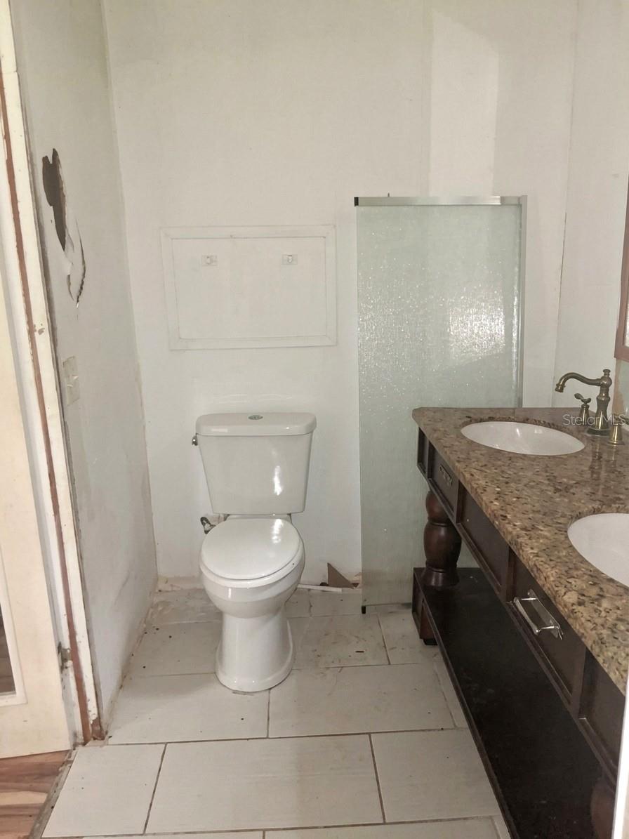 3296 Lake Buffum Rd W Property Photo 7