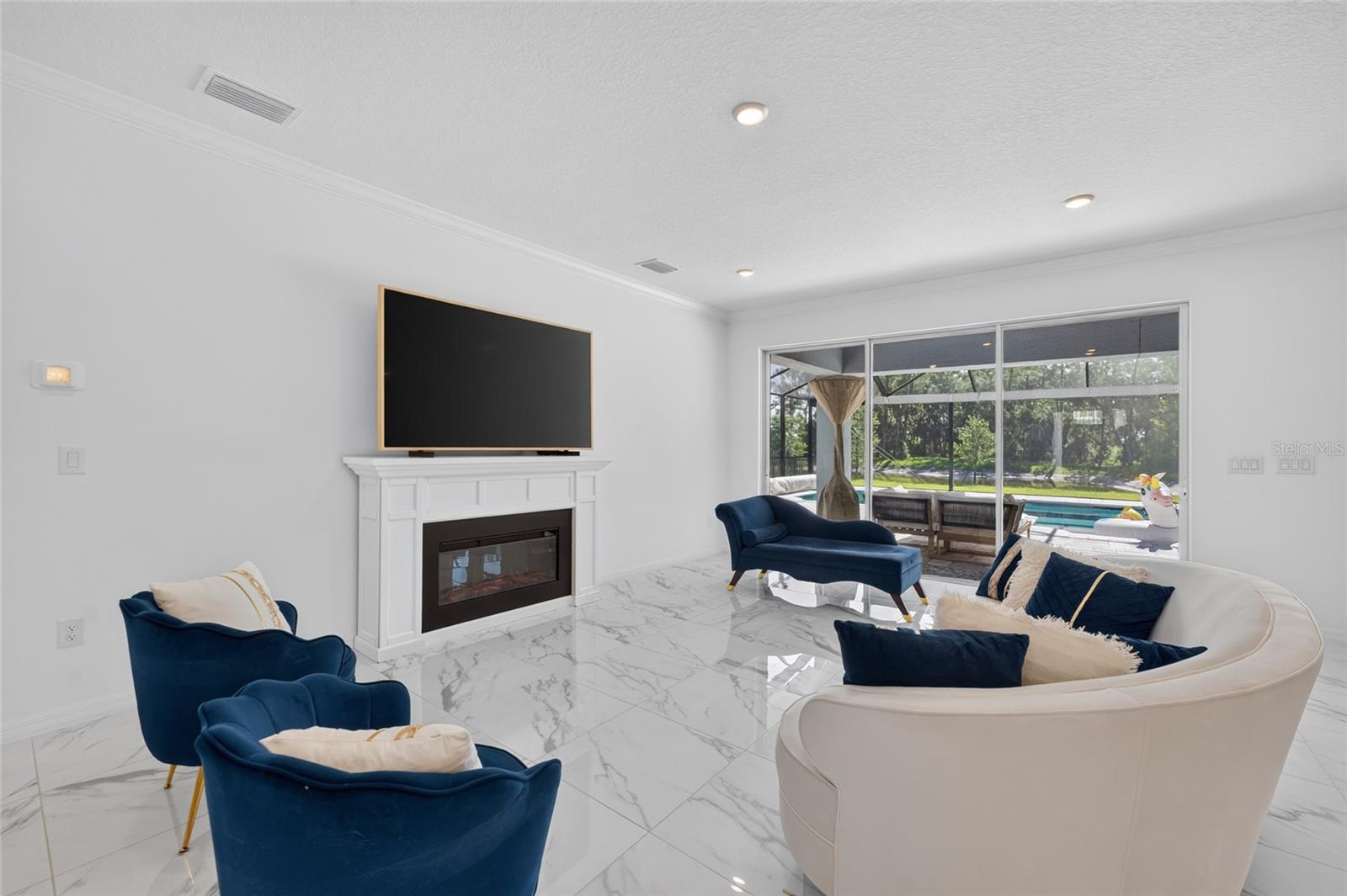 33751 Landsman Loop Property Photo 3