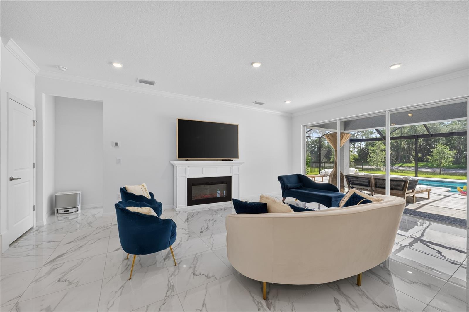 33751 Landsman Loop Property Photo 7