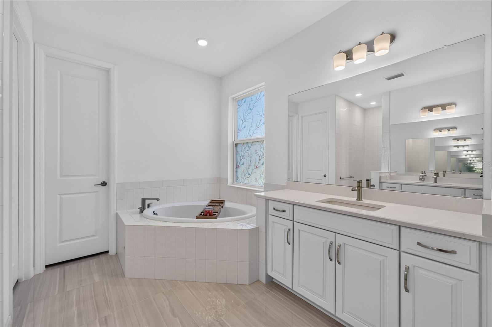 33751 Landsman Loop Property Photo 27