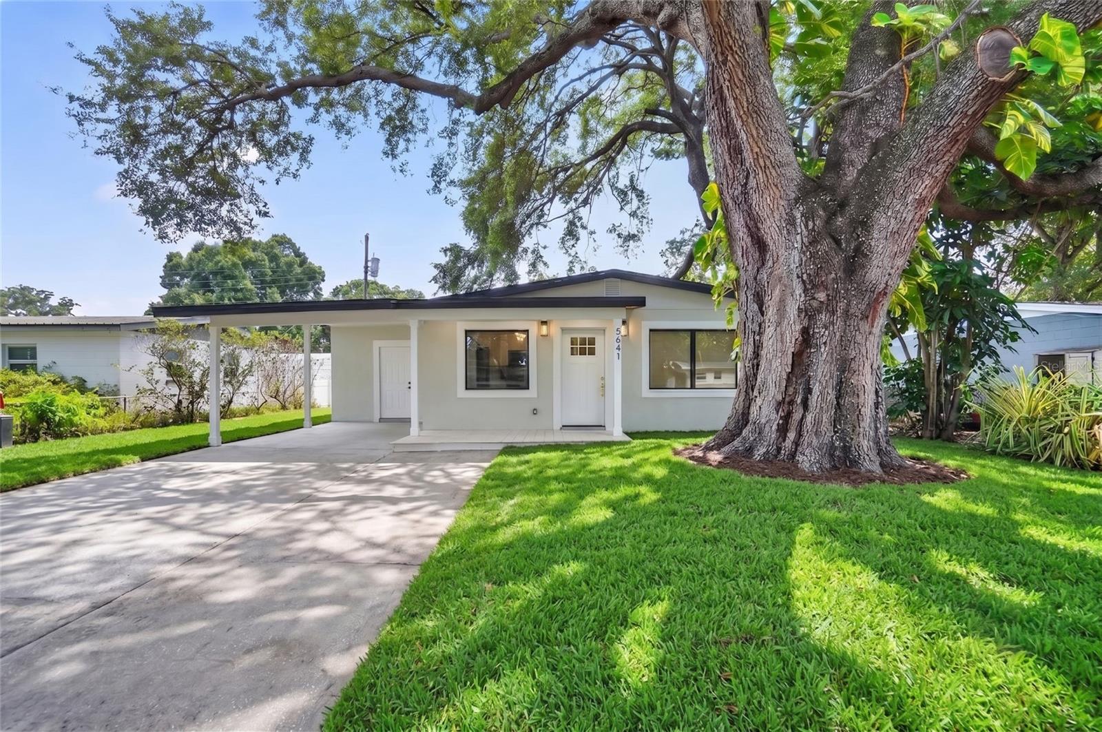 5641 92nd Ter N Property Photo 1