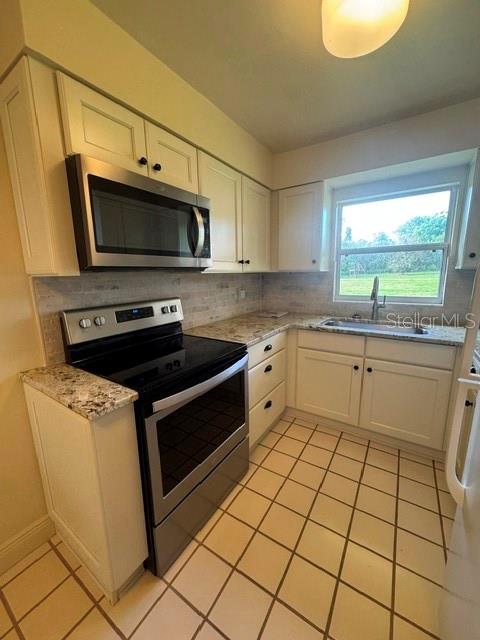 37623 Camphor Dr Property Photo 7
