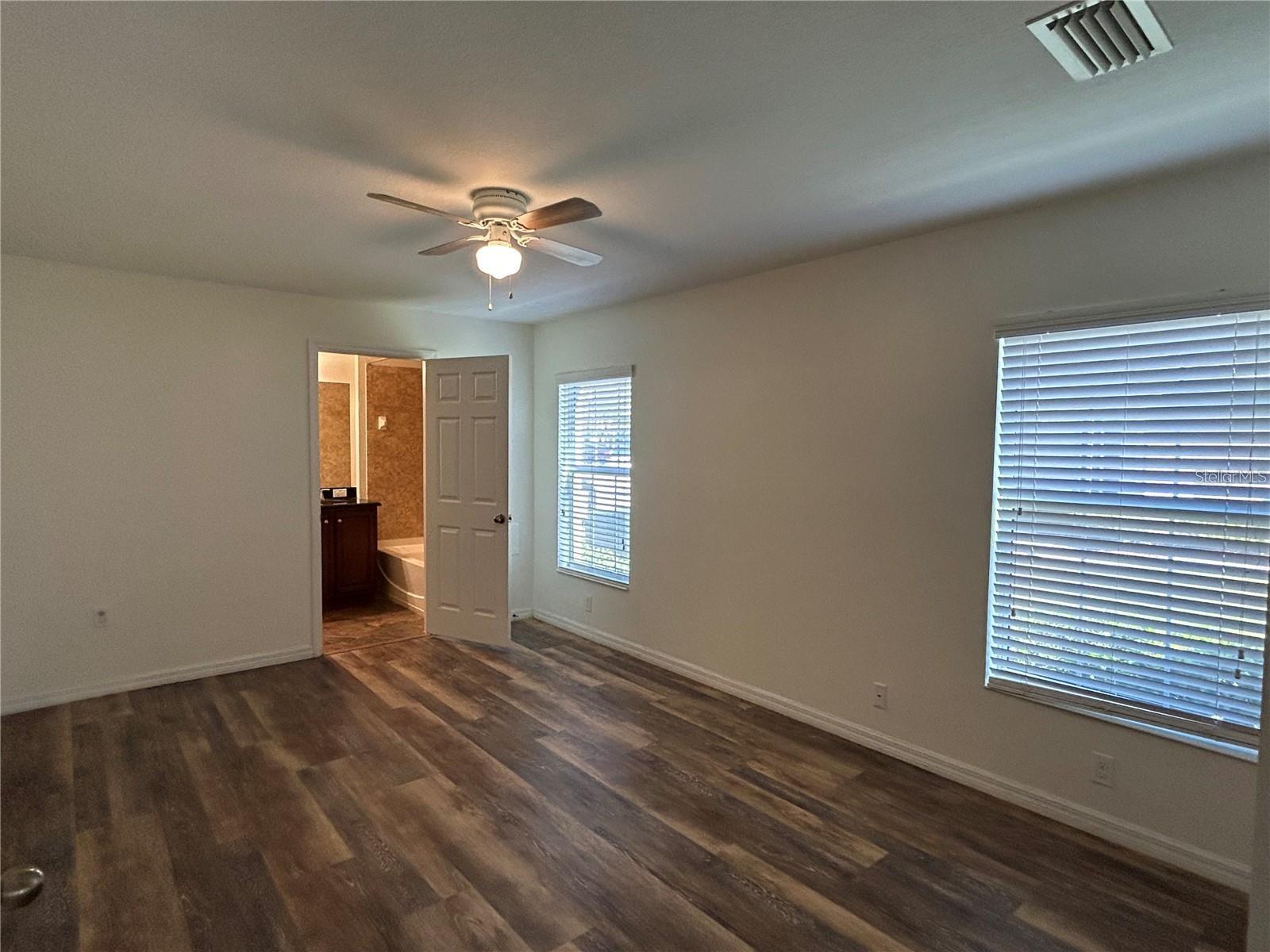2802 Birchcreek Dr Property Photo 10