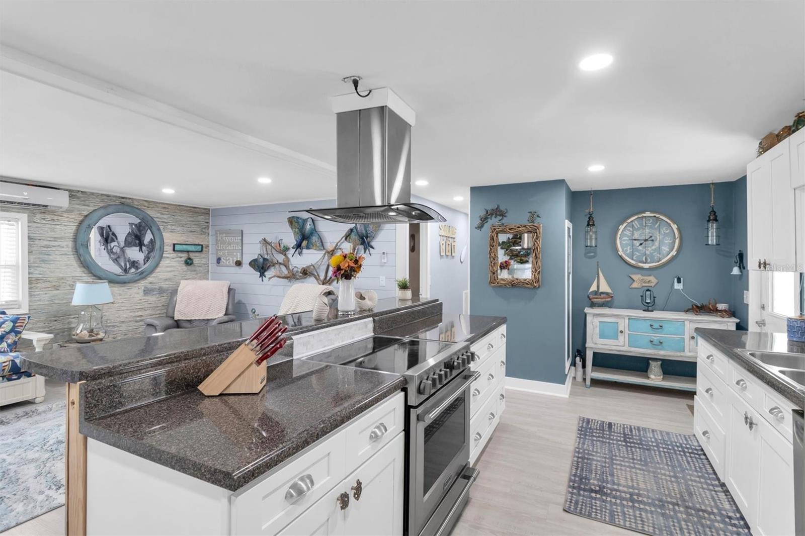 6630 Tower Dr Property Photo 14