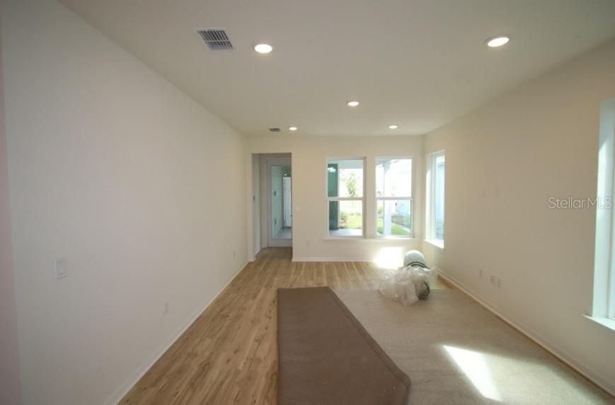 3226 Voyager Ave Property Photo 10
