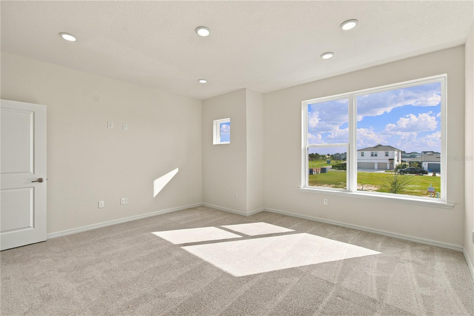 3226 Voyager Ave Property Photo 17