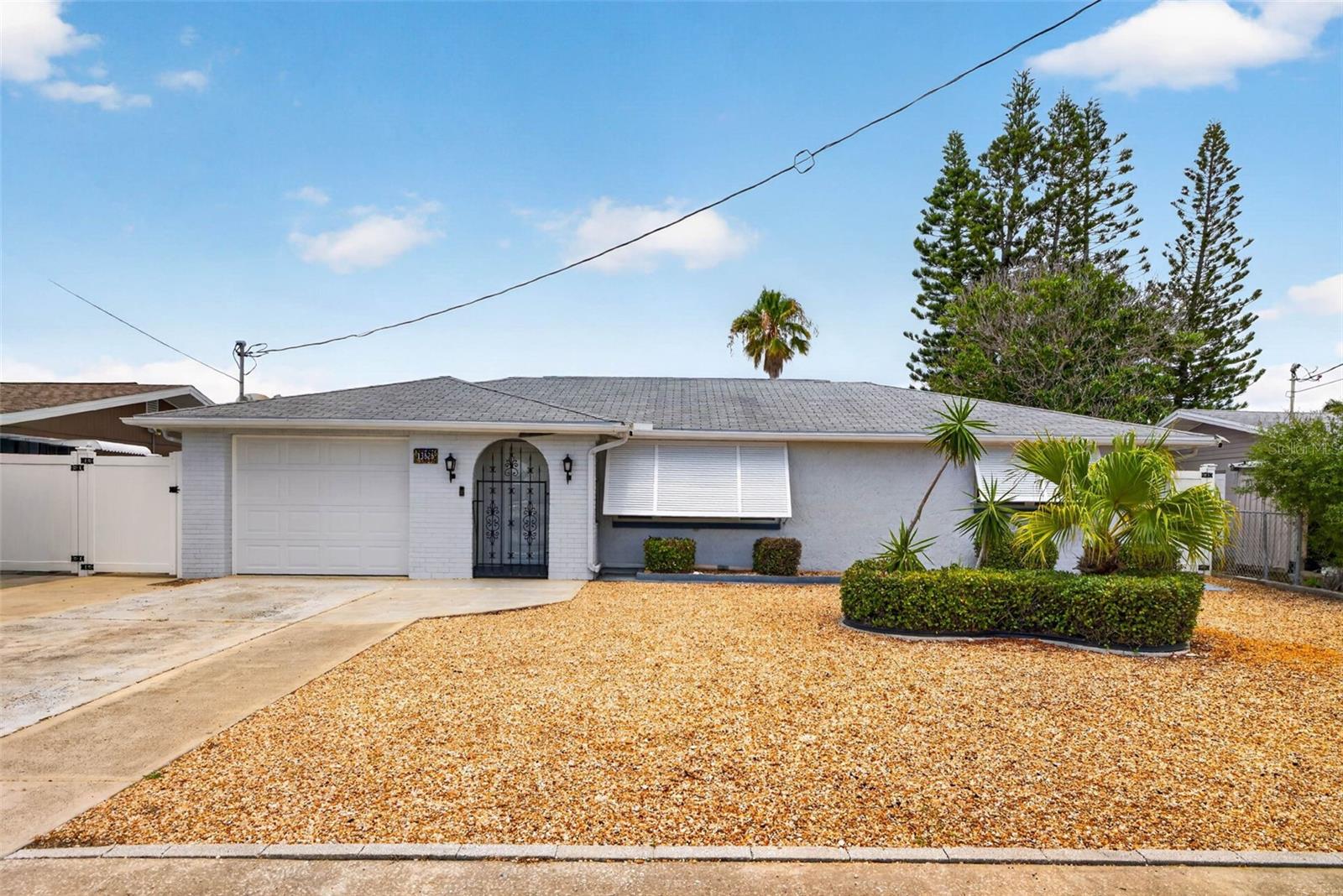 13626 Jennita Dr Property Photo 2