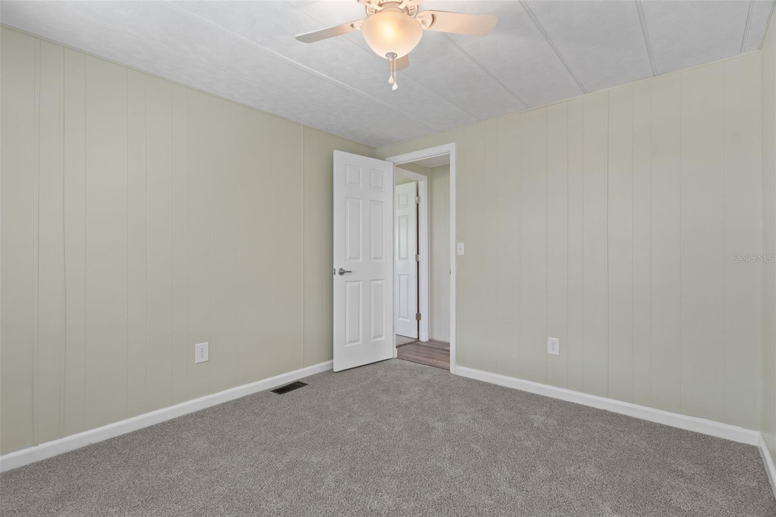 9075 Highpoint Blvd Property Photo 19