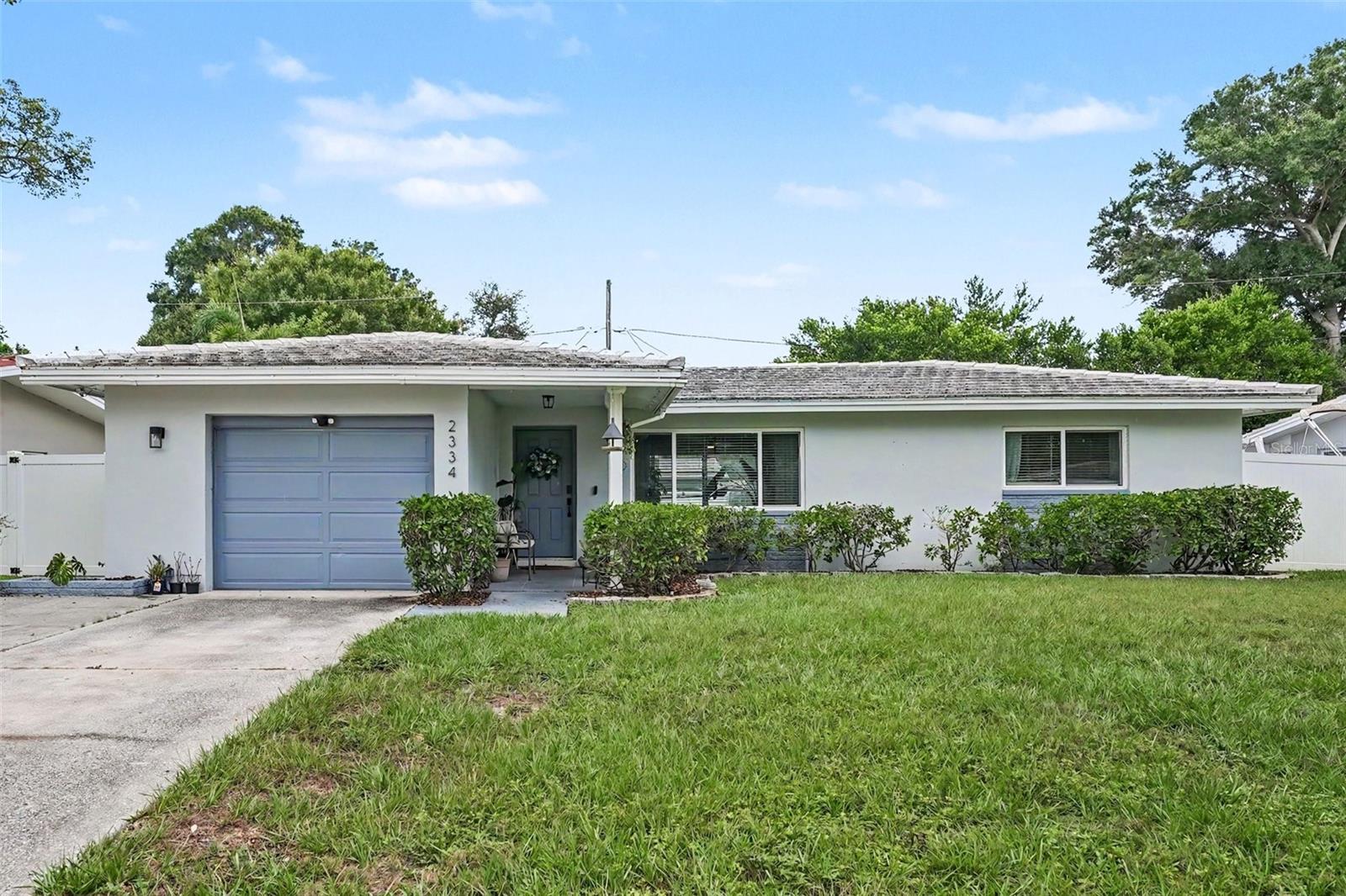 2334 Tudor Ln Property Photo 5