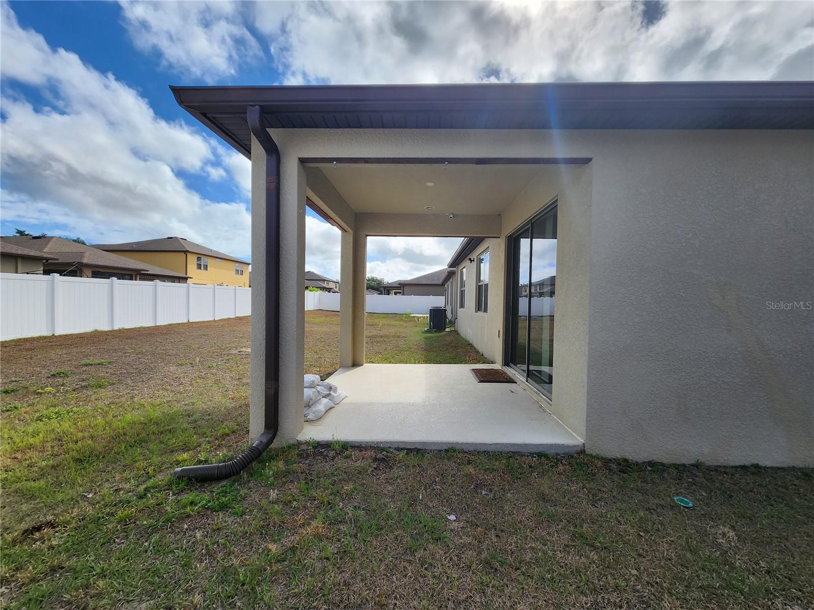 15734 Stone House Dr Property Photo 28
