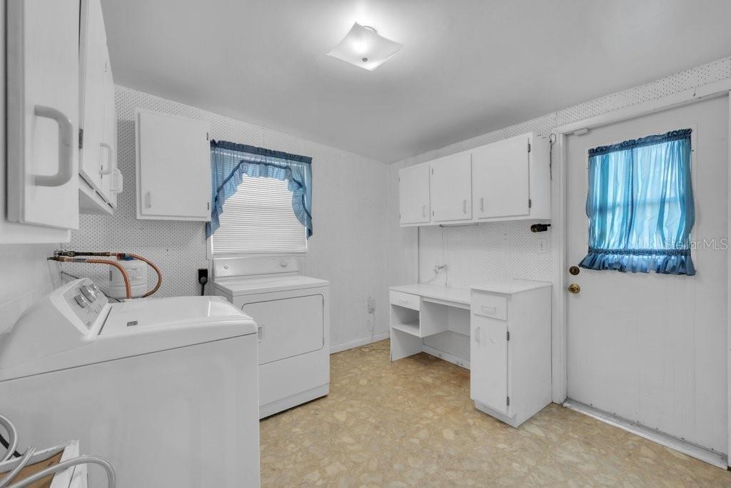 1105 N Parsons Ave Property Photo 23
