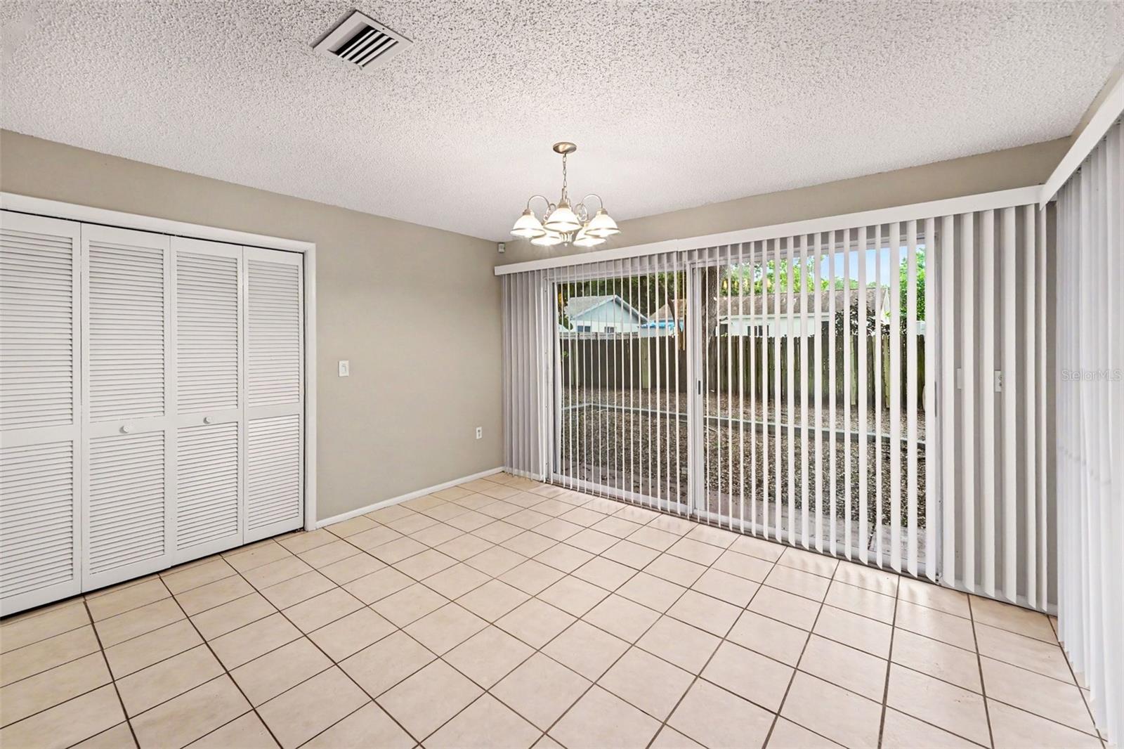 2431 Grove Ridge Dr Property Photo 10