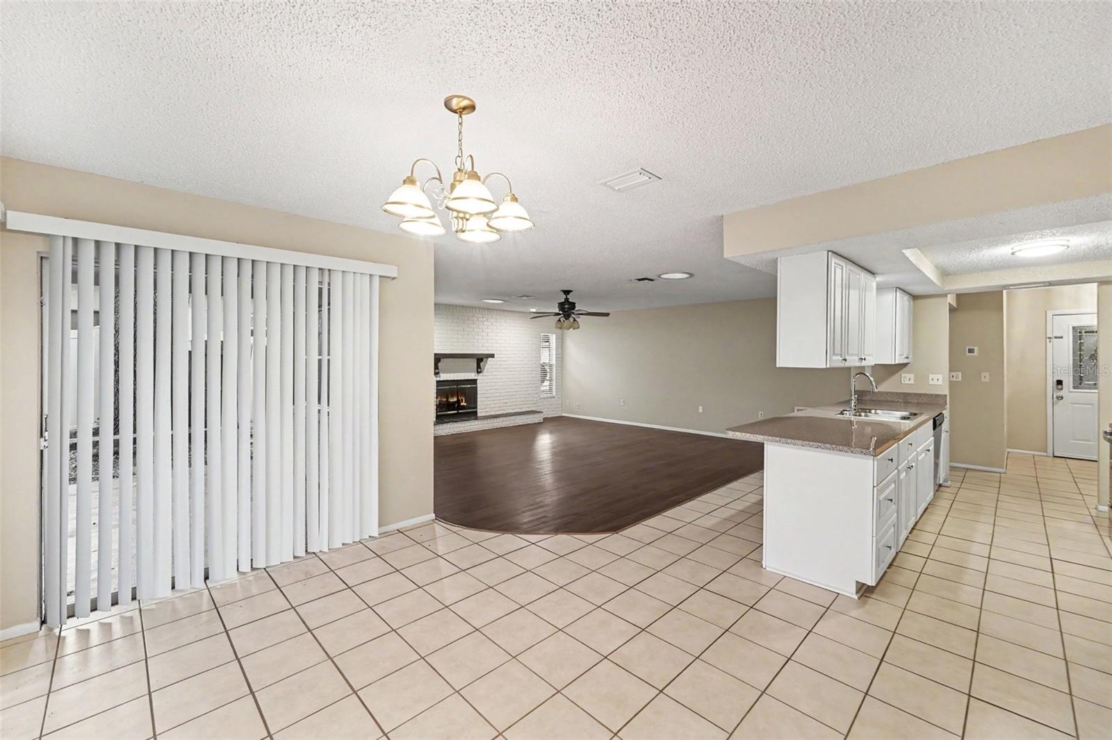 2431 Grove Ridge Dr Property Photo 11