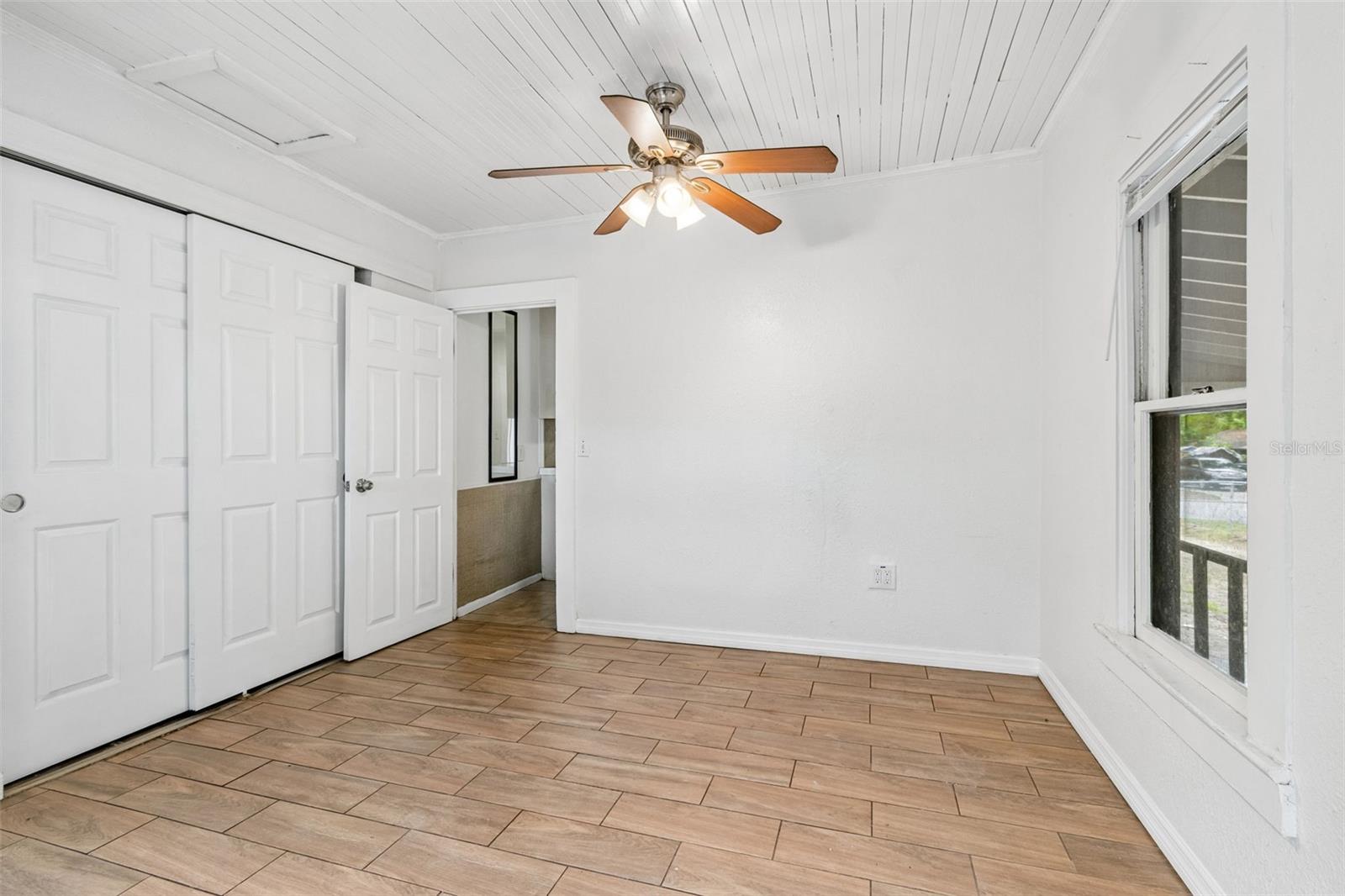1363 Tioga Ave Property Photo 9
