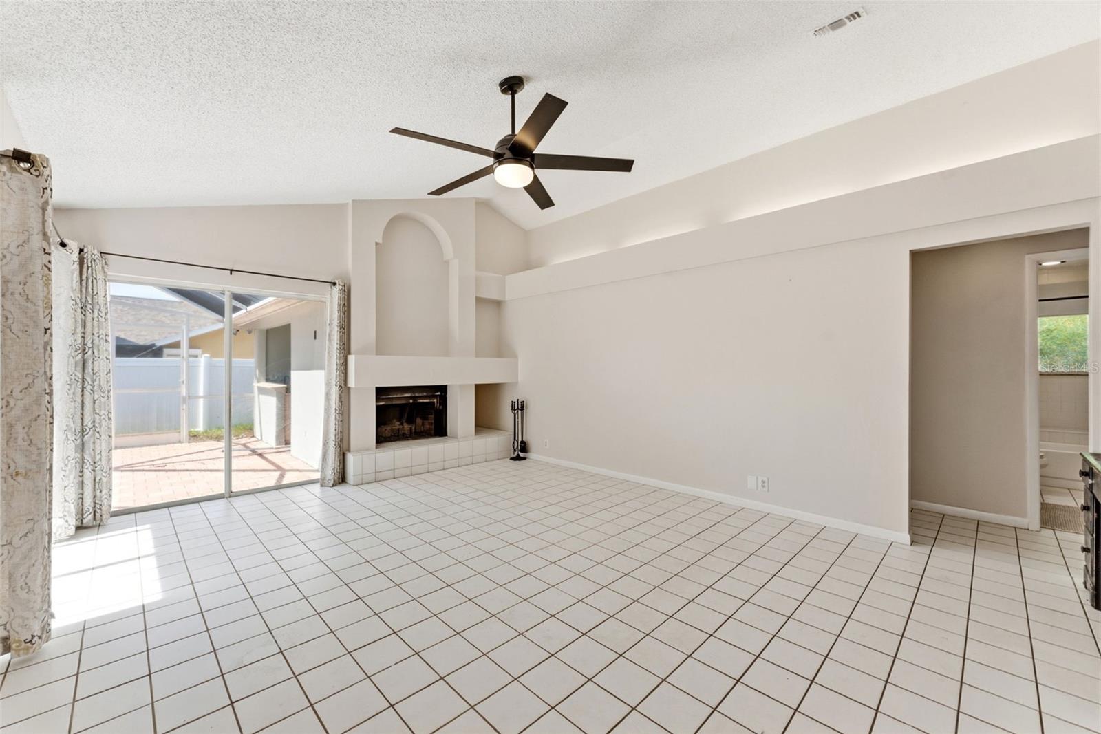 1763 Pebble Hill Ct Property Photo 9