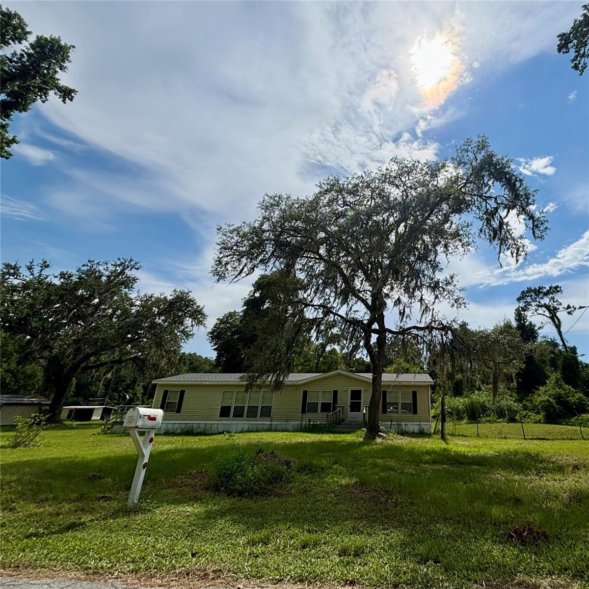TB8525170 Property Photo 5