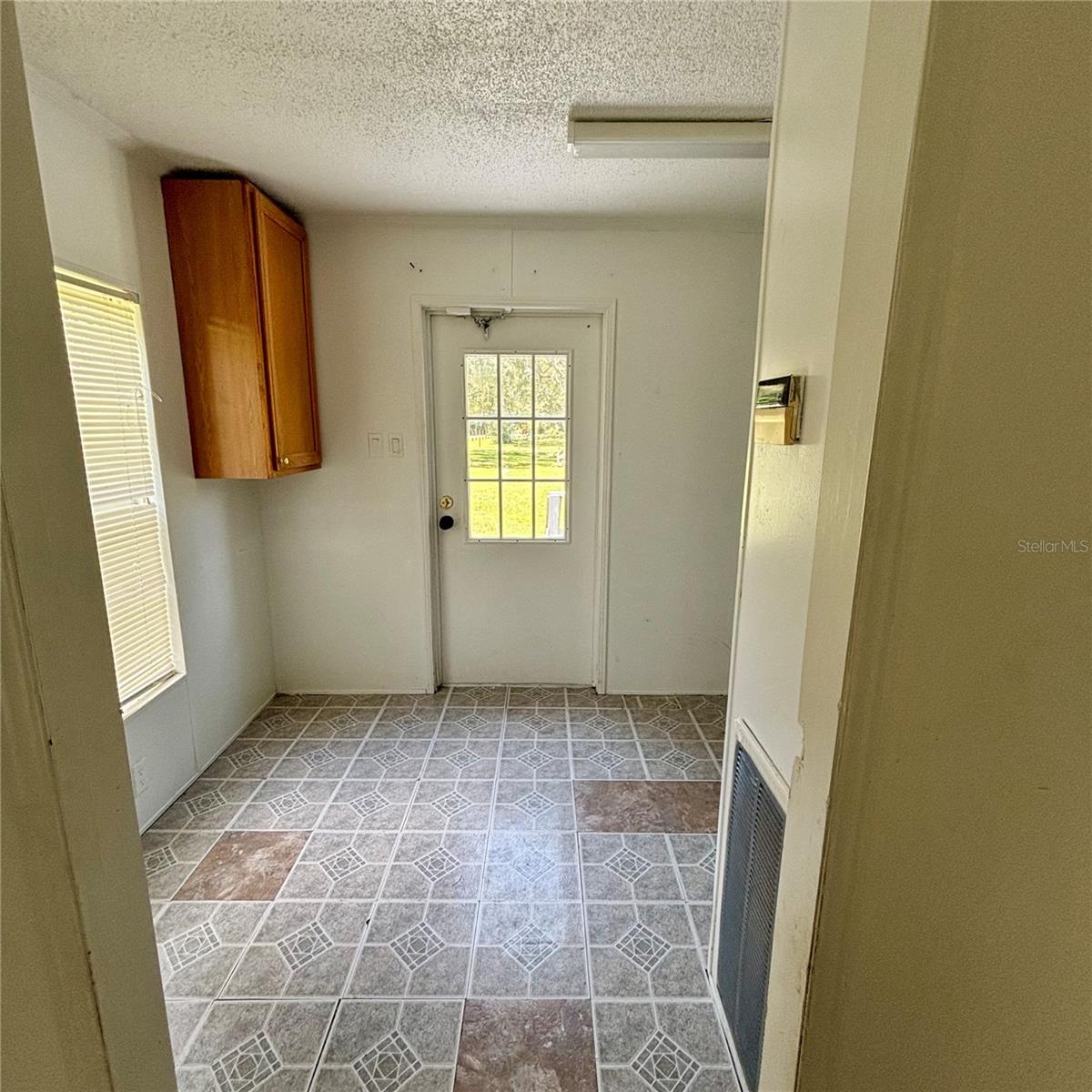 TB8525170 Property Photo 19