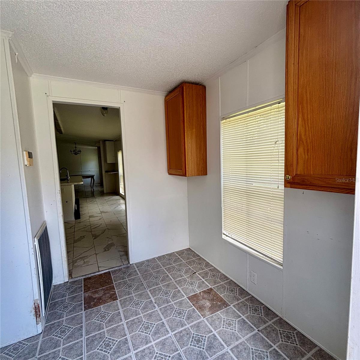 TB8525170 Property Photo 20