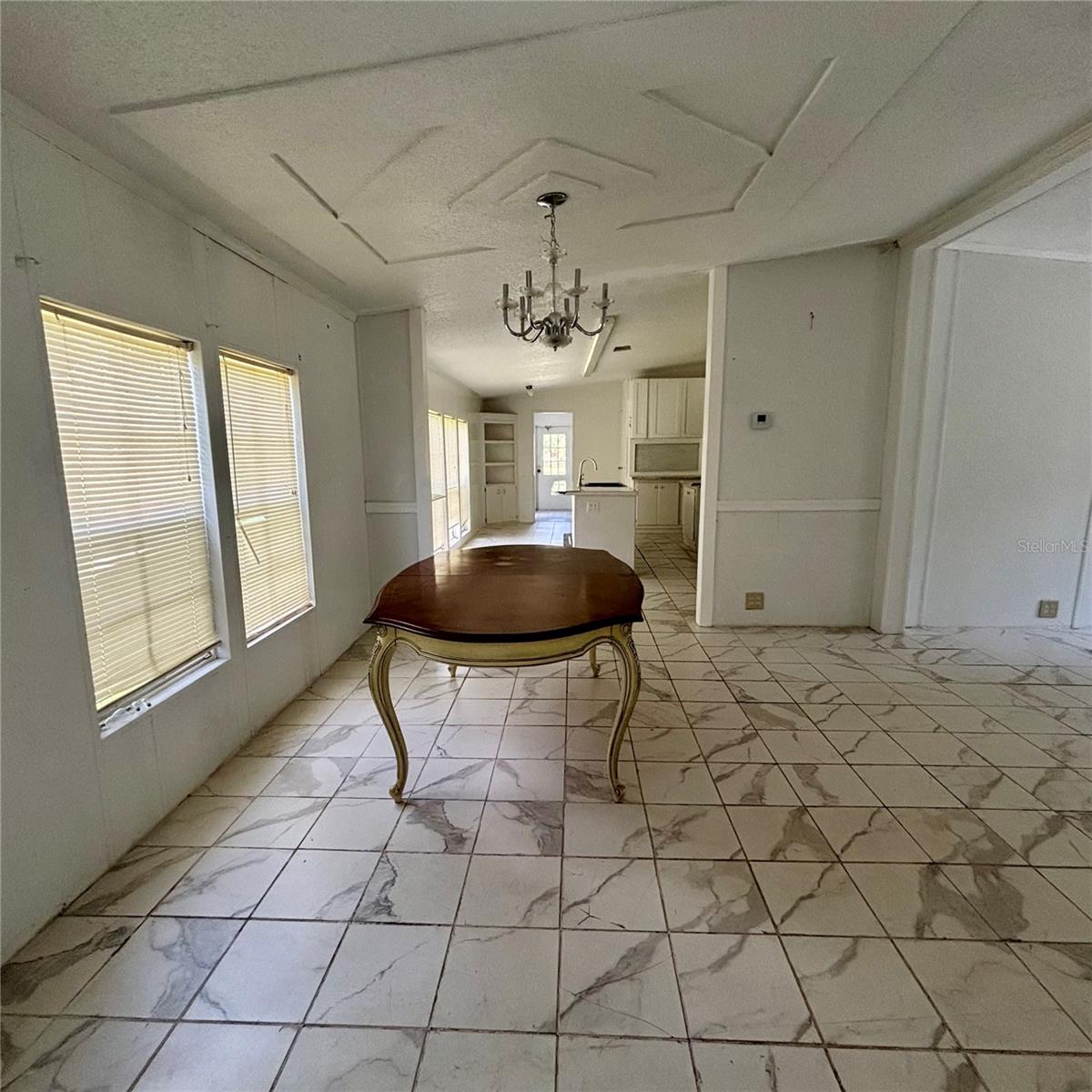 TB8525170 Property Photo 28