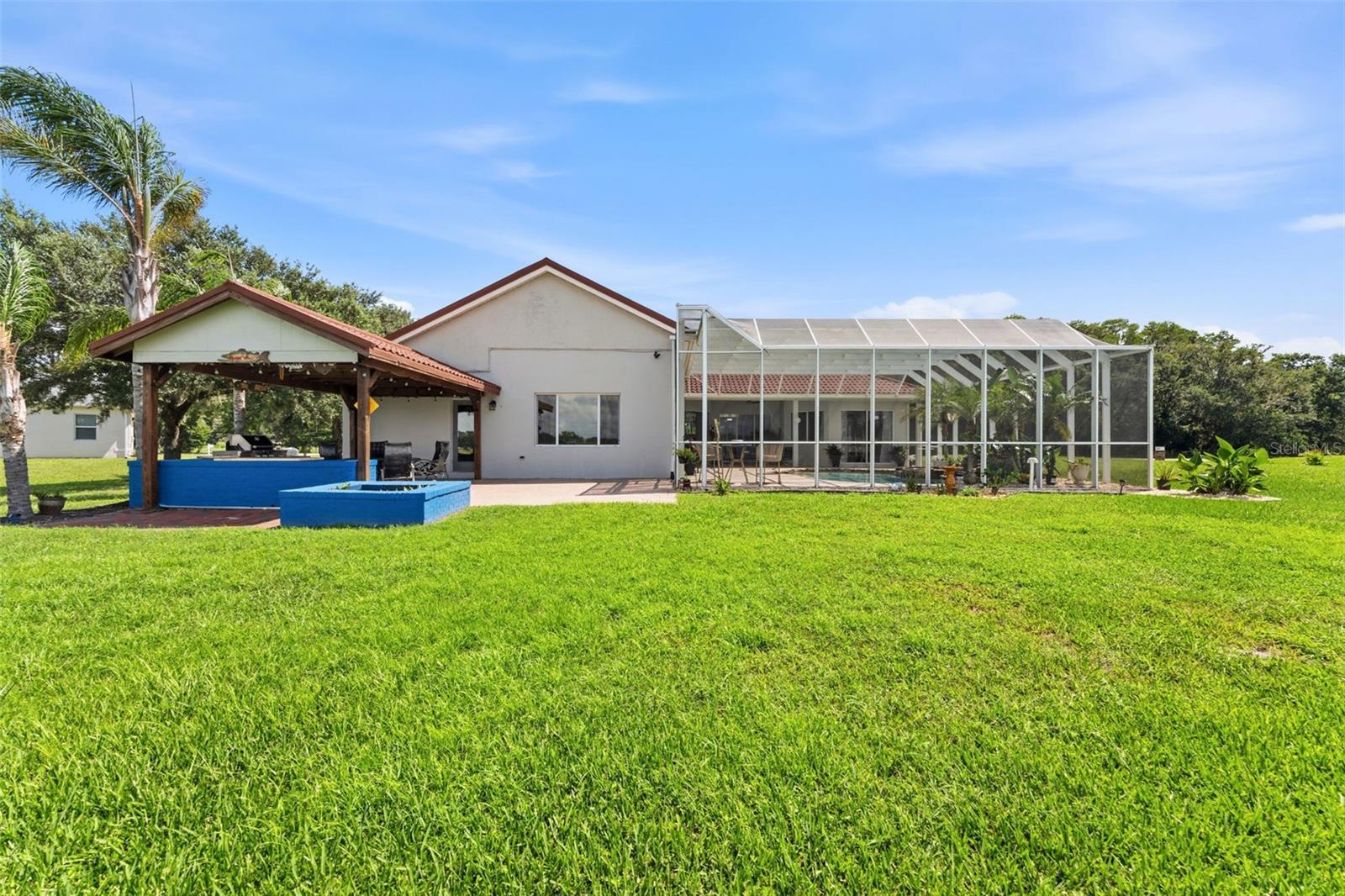 24355 Hideout Trl Property Photo 44