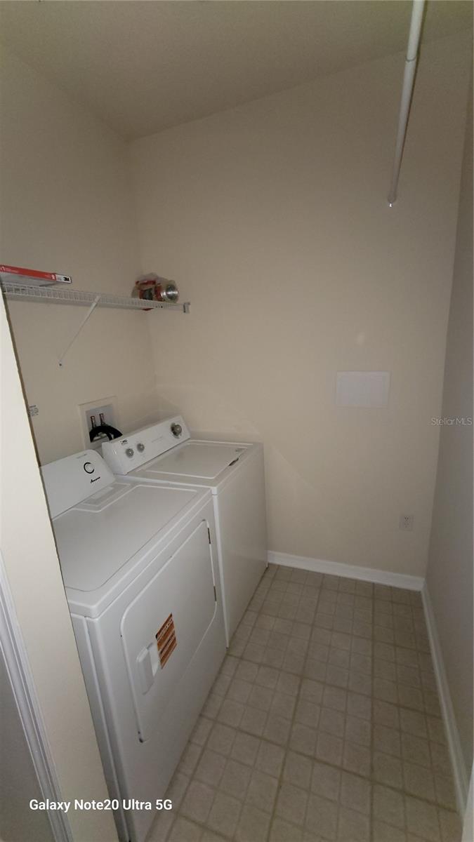 430 Southern Pecan Cir #203 Property Photo 7