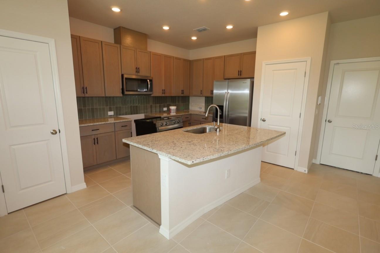 3542 Caspian Chervil St Property Photo 7