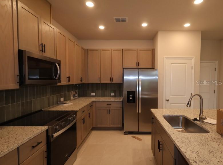 3542 Caspian Chervil St Property Photo 9