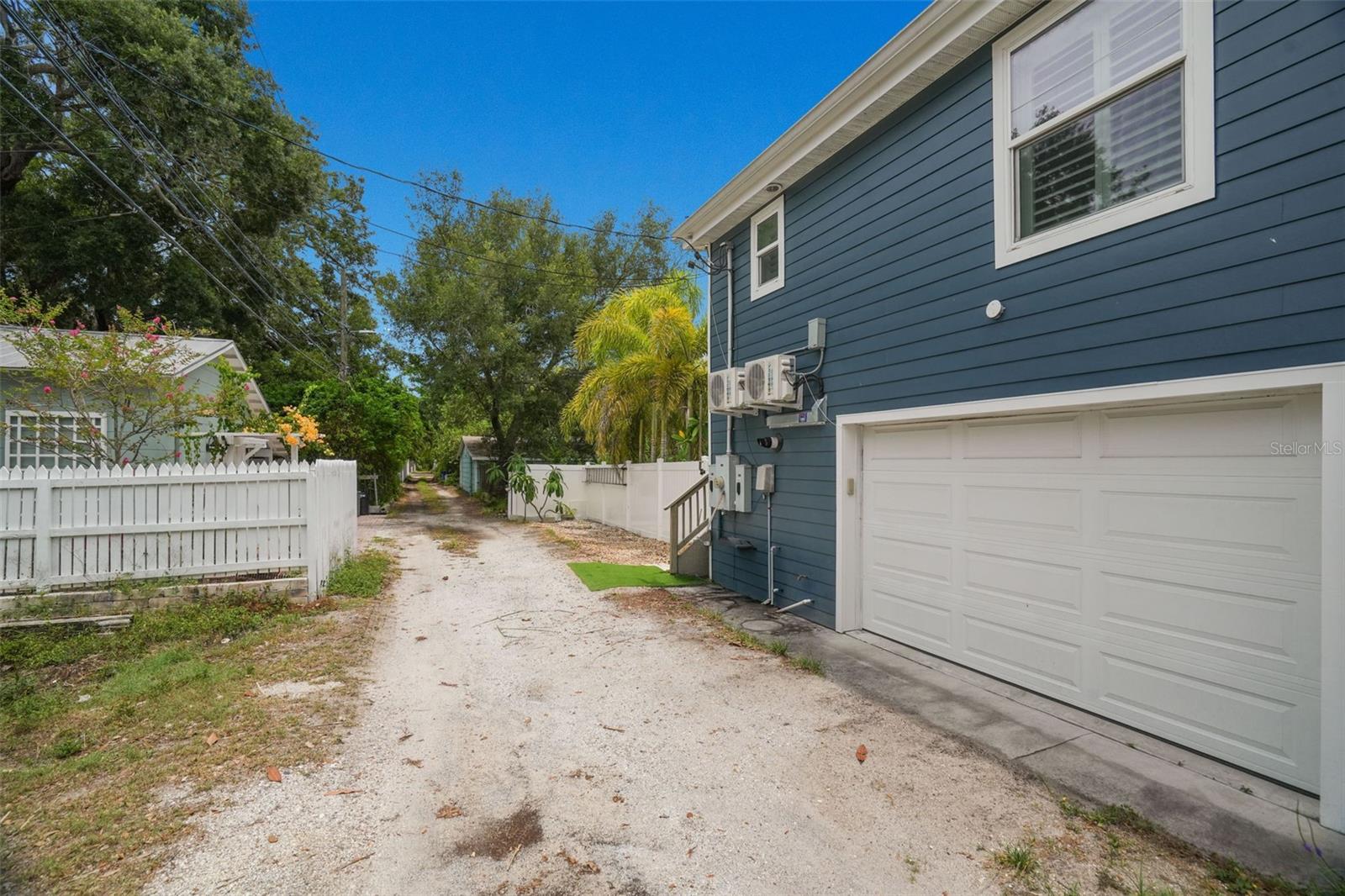 636 Wilkie St Property Photo 31