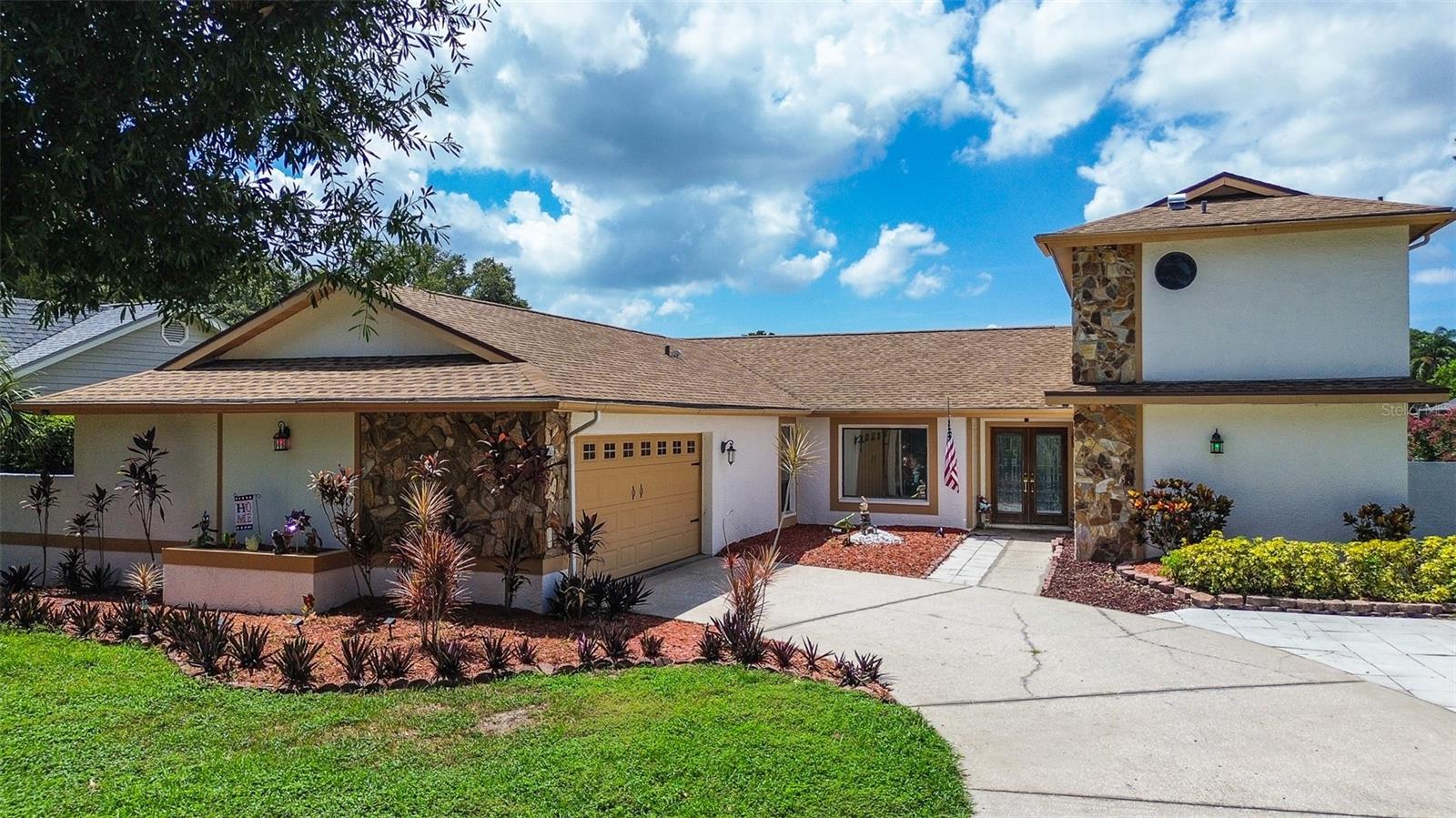 2876 Lake Valencia Blvd E Property Photo 1