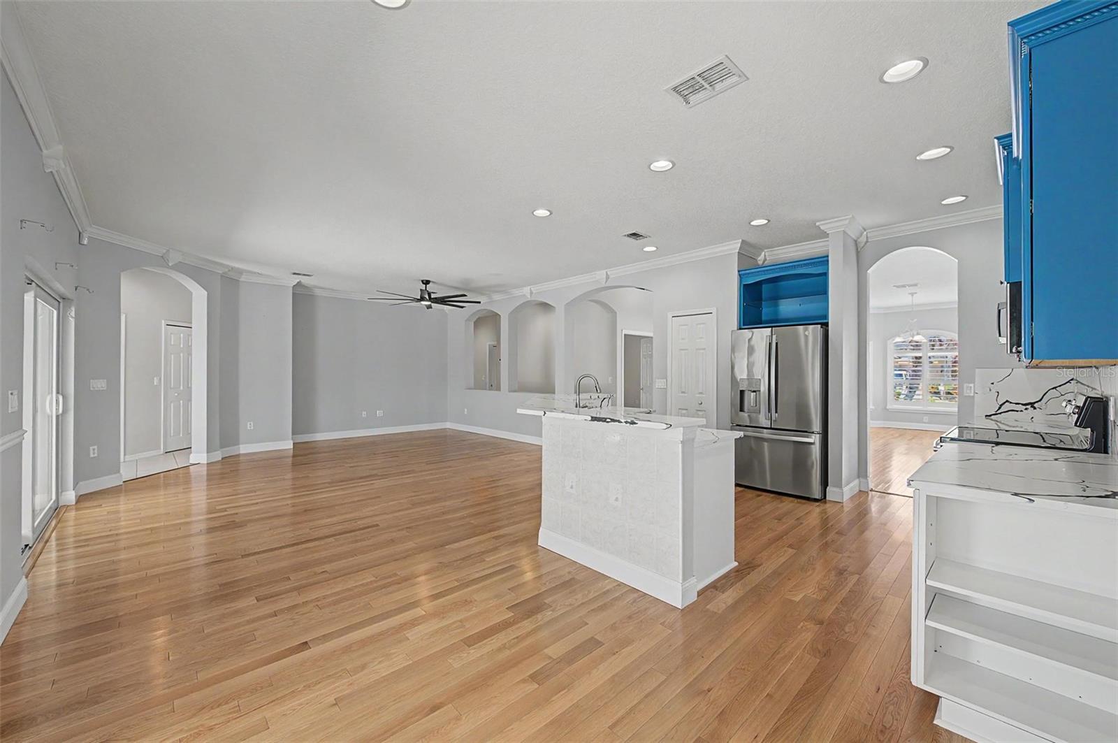 2811 Ravendale Ln Property Photo 12