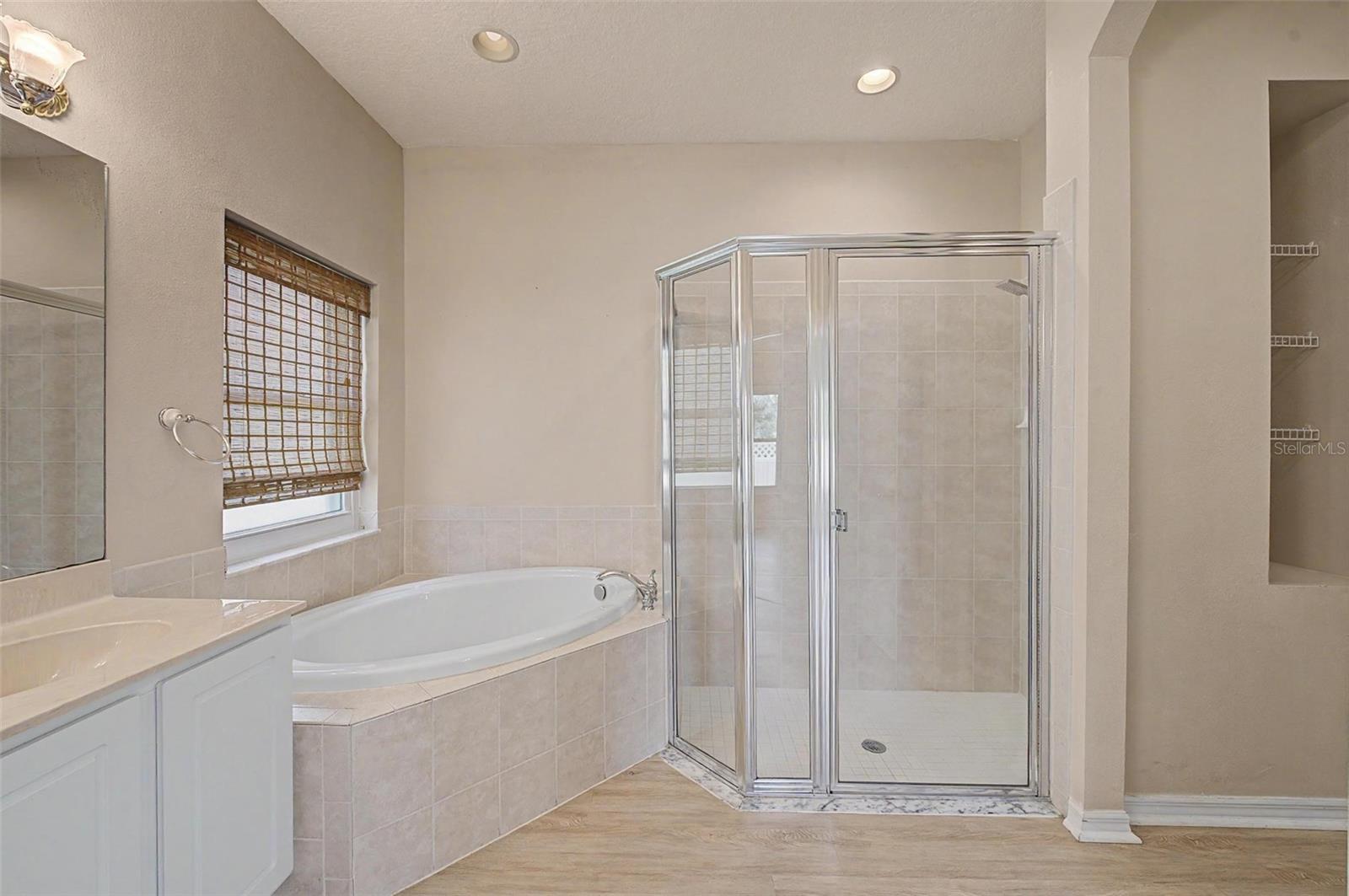 2811 Ravendale Ln Property Photo 21
