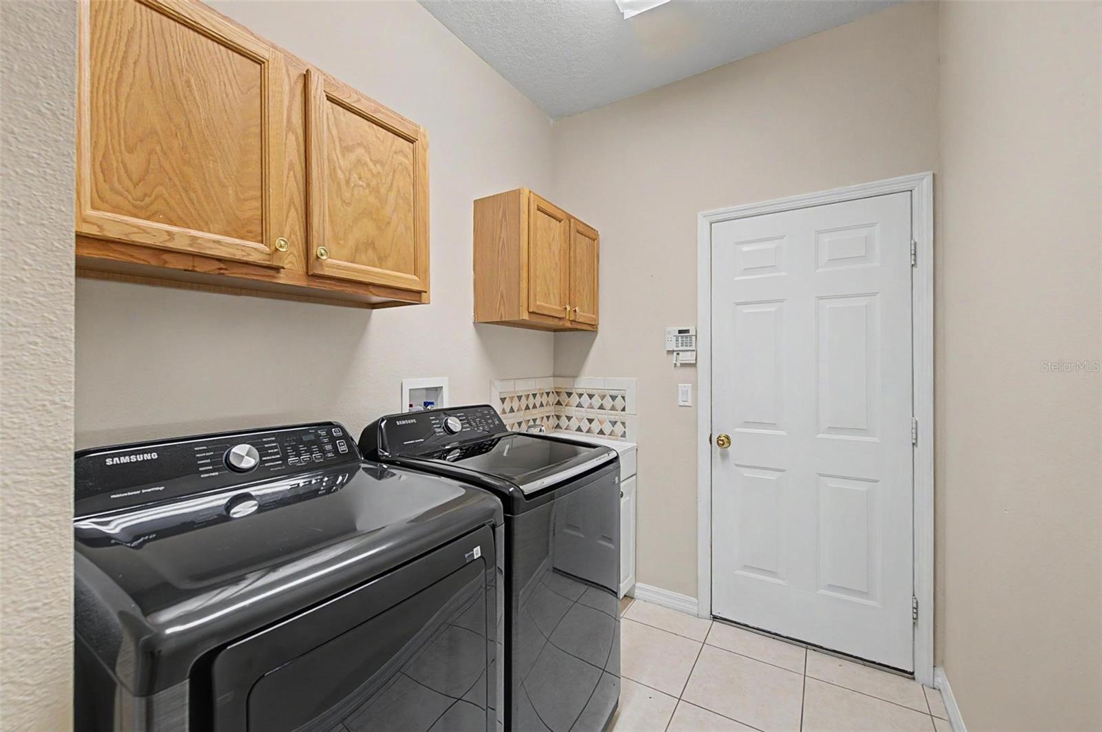 2811 Ravendale Ln Property Photo 22