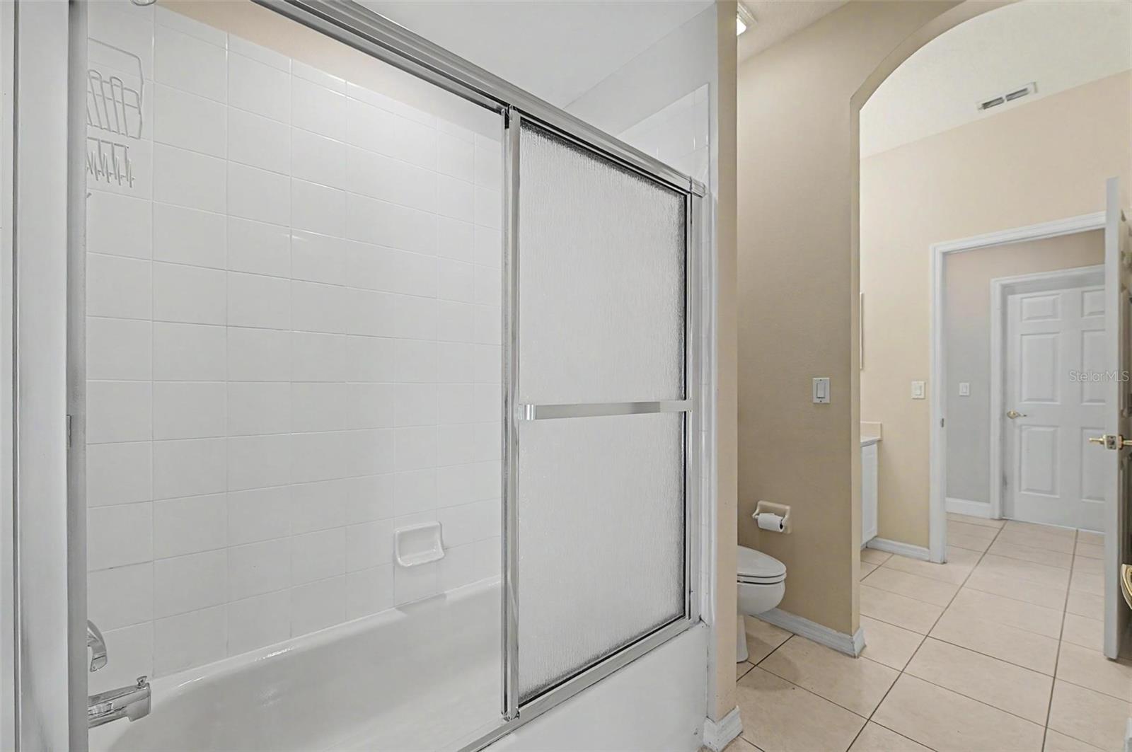 2811 Ravendale Ln Property Photo 23