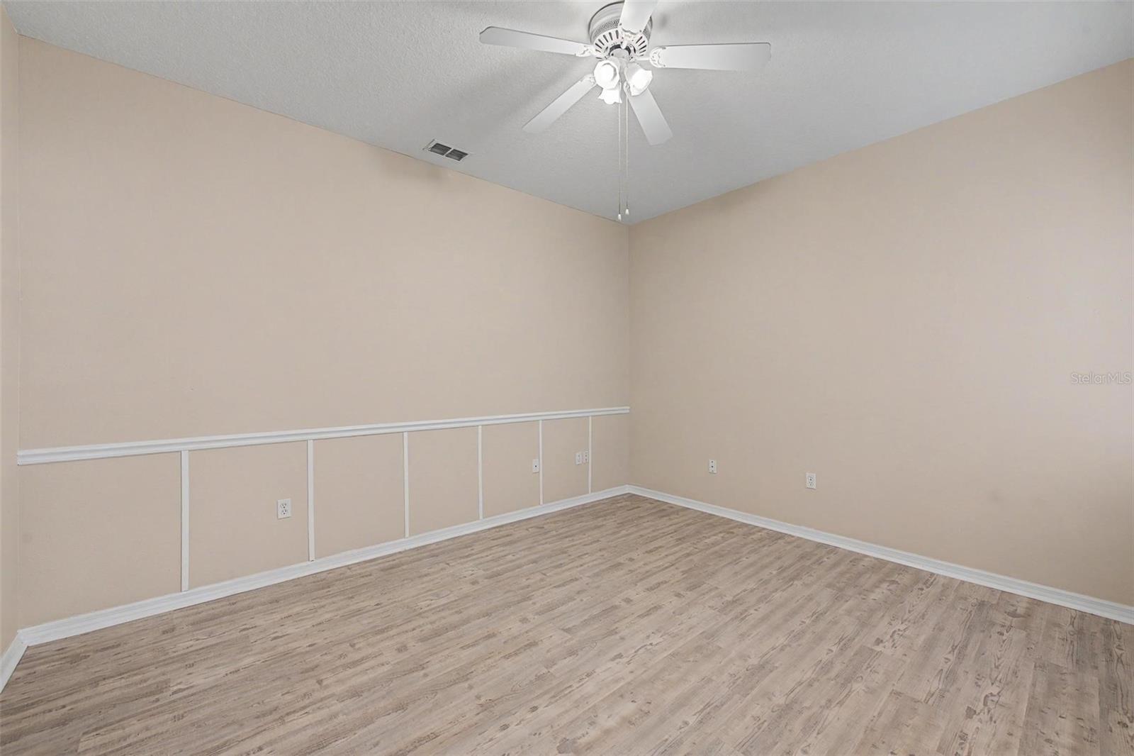 2811 Ravendale Ln Property Photo 29