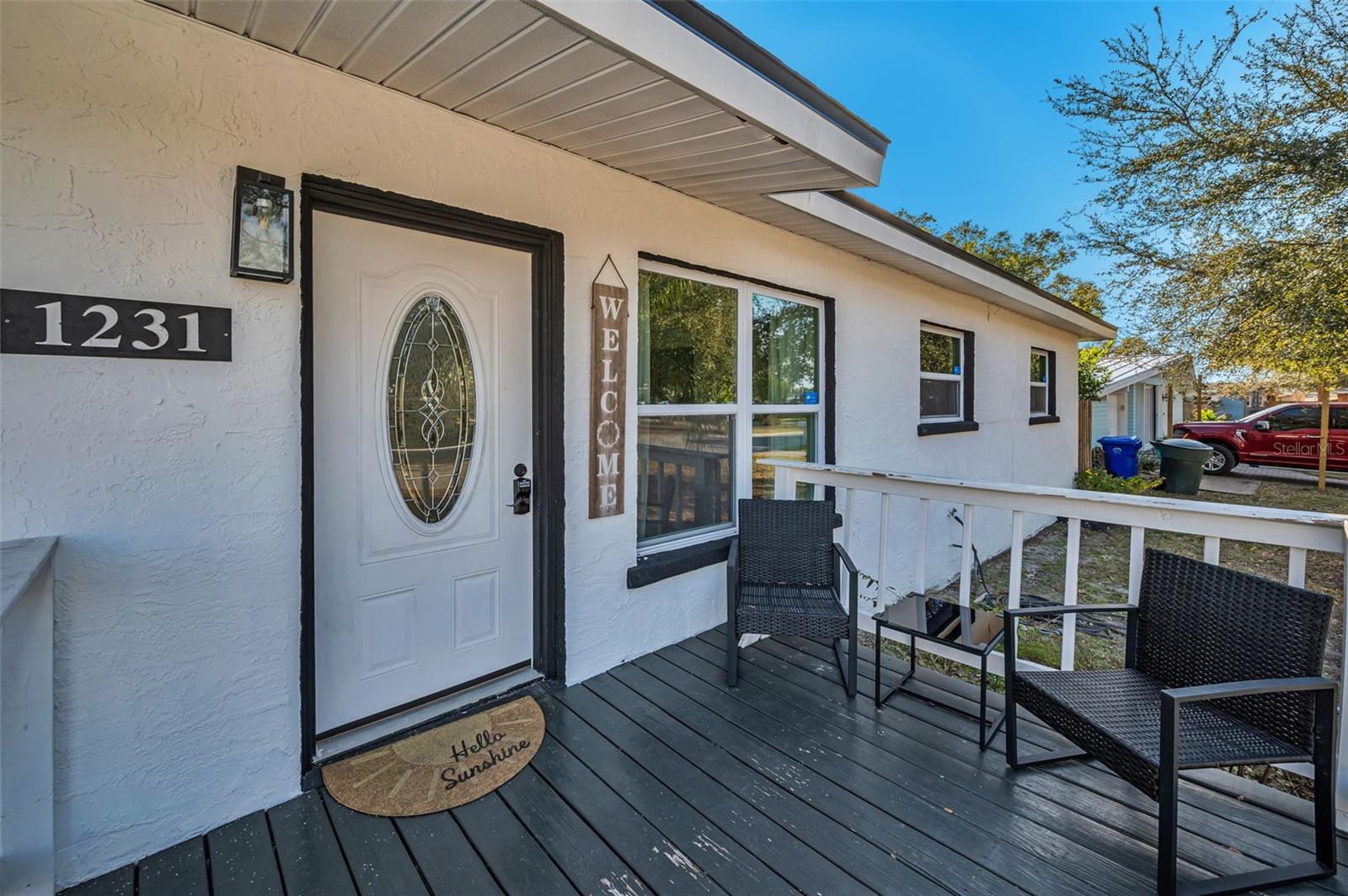 1231 Little John Ln Property Photo 4