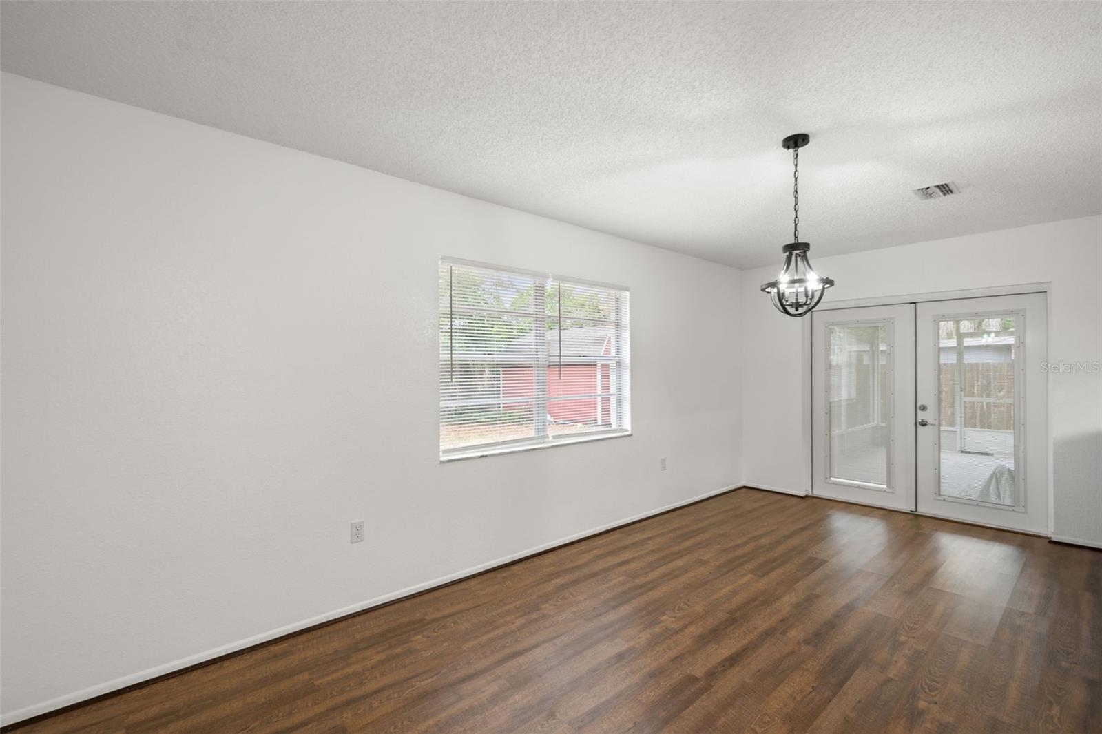 5510 Alderwood St Property Photo 11