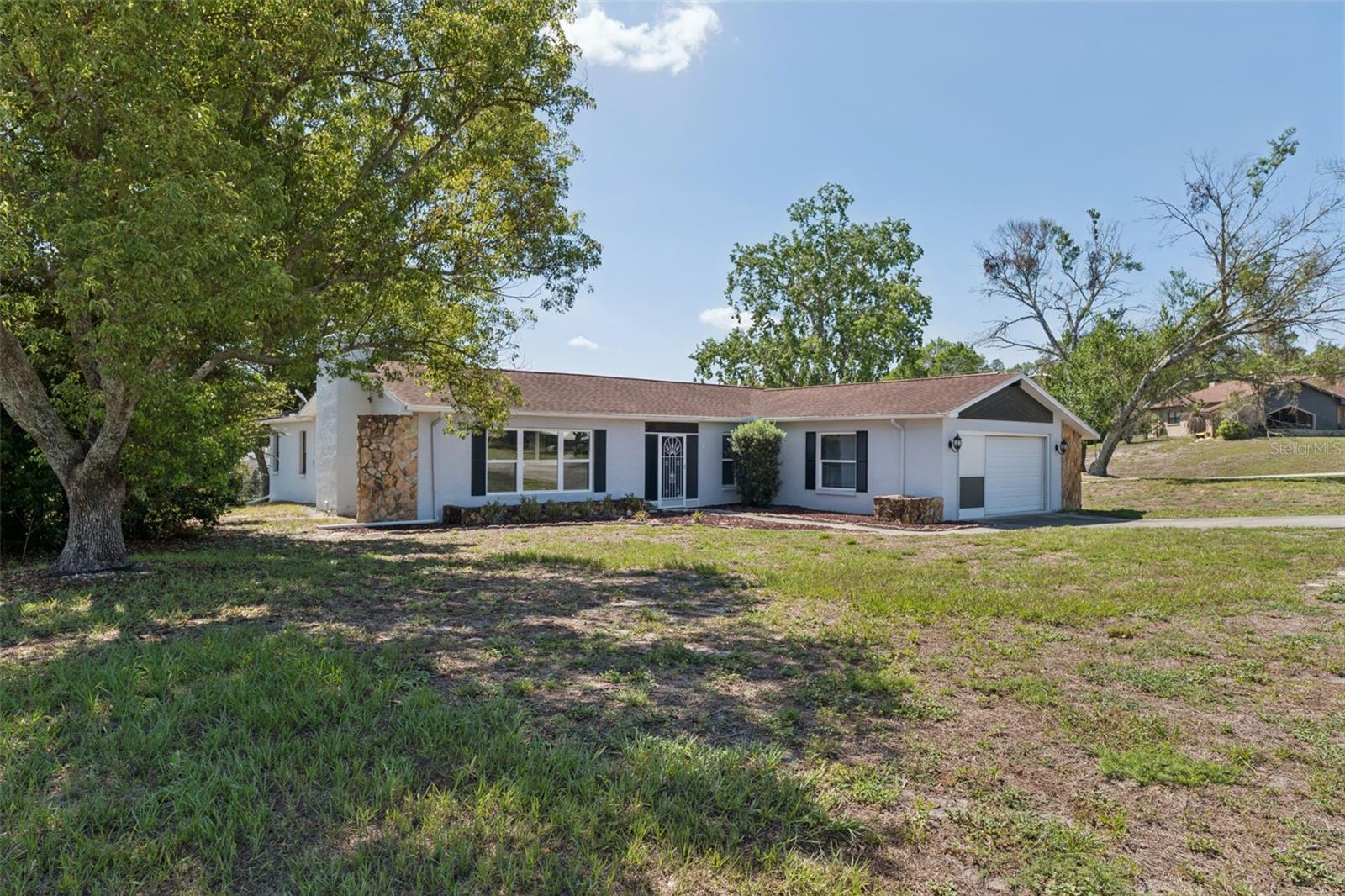 10200 Sunburst Ct Property Photo 2