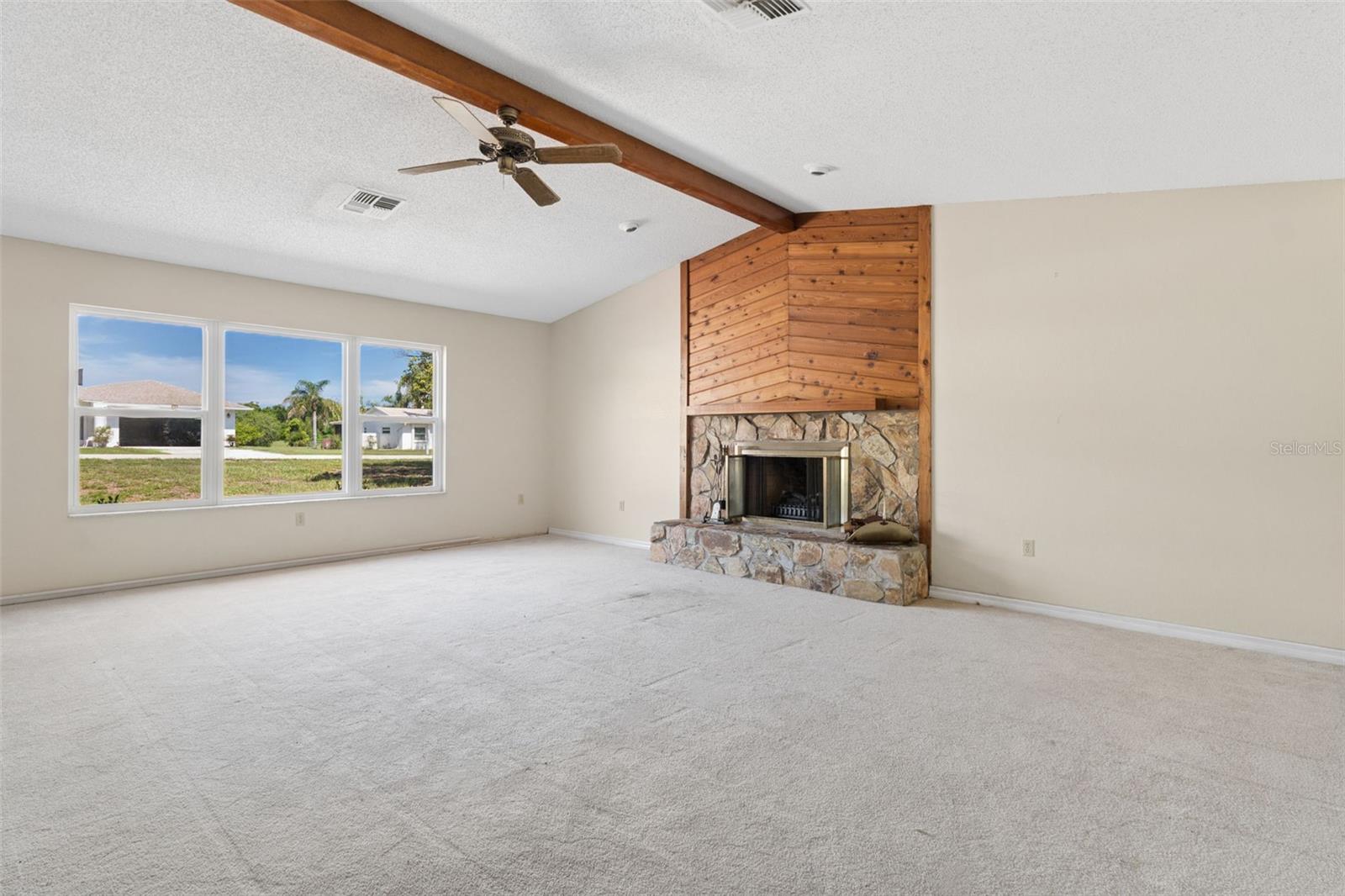 10200 Sunburst Ct Property Photo 11